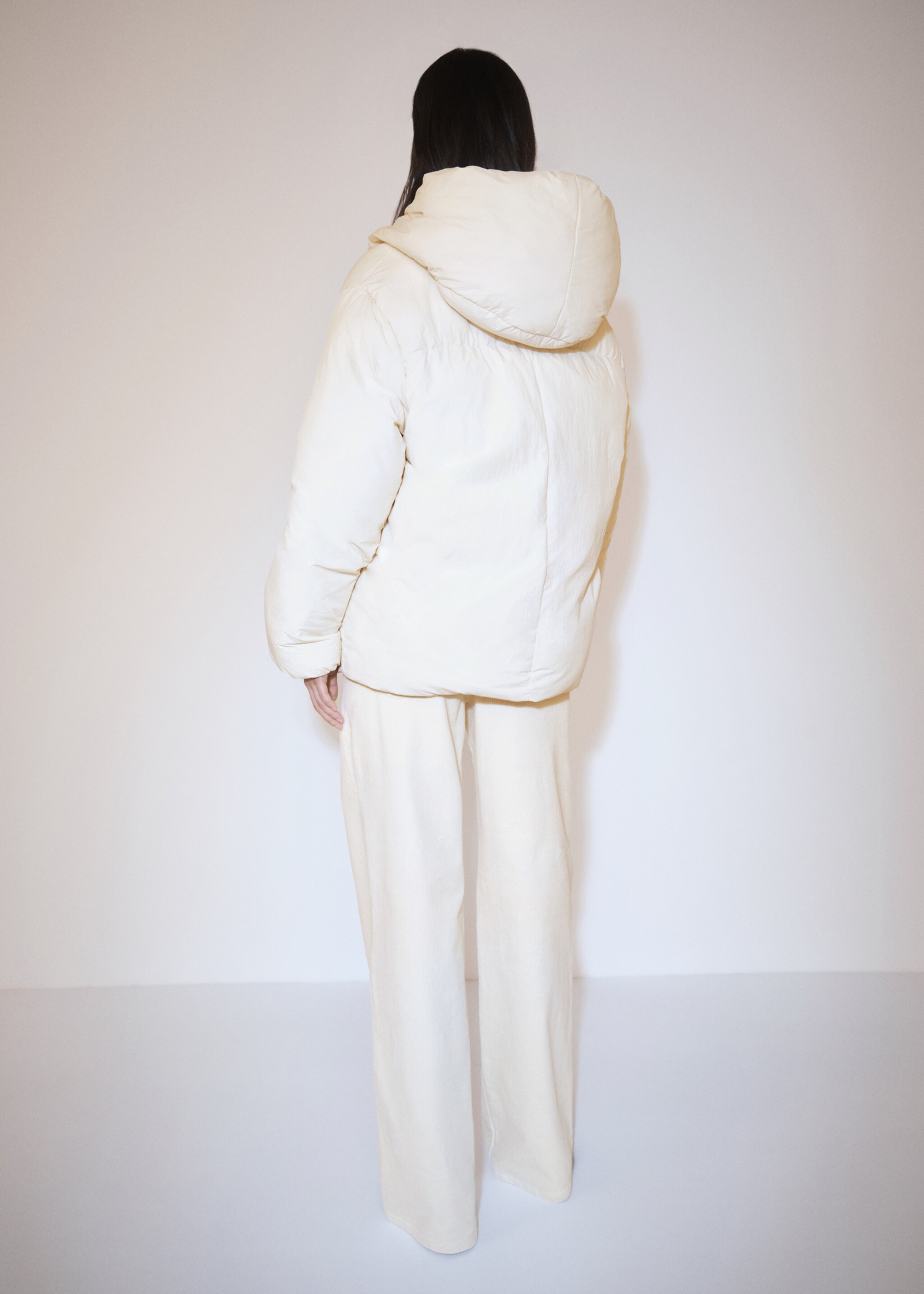 Short padded hooded anorak - Reverse of the article, Off White. Ref: 77028264-00.