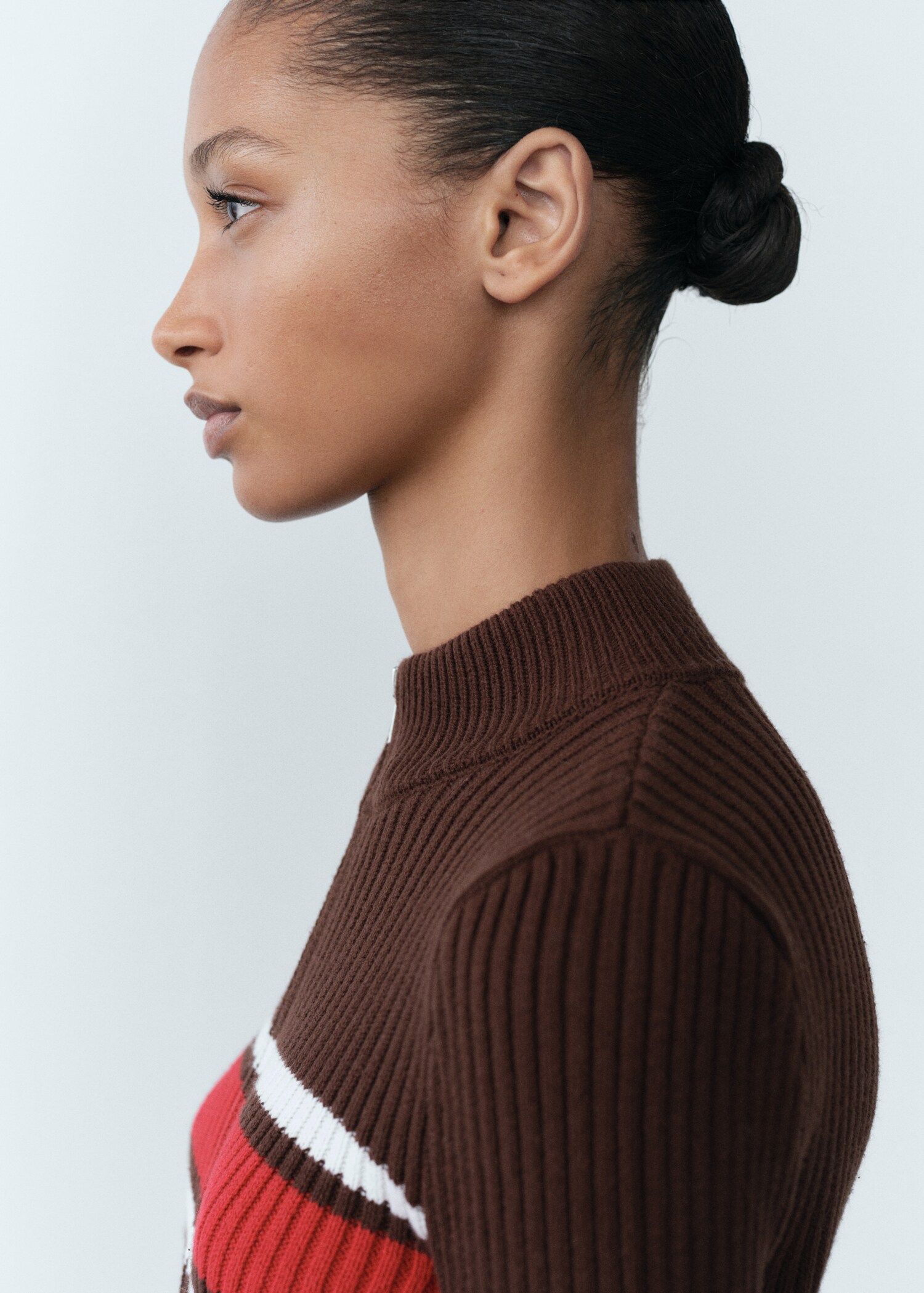 Ribbed cardigan with contrasting panel - Details of the article 1