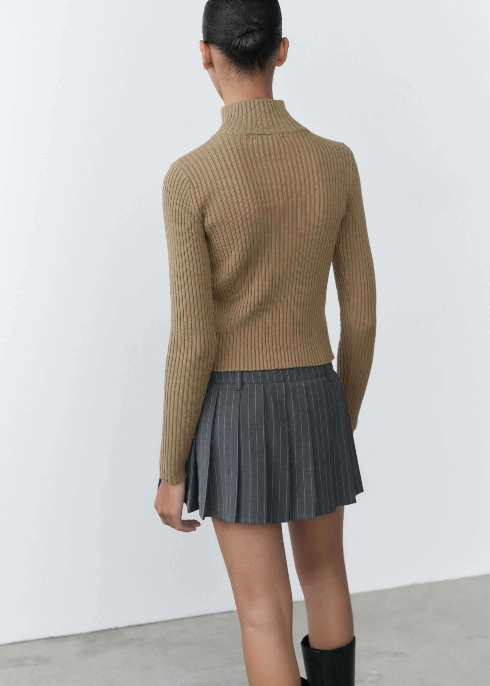 Perkins-neck sweater with logo - Reverse of the article, Khaki. Ref: 77028636-00.