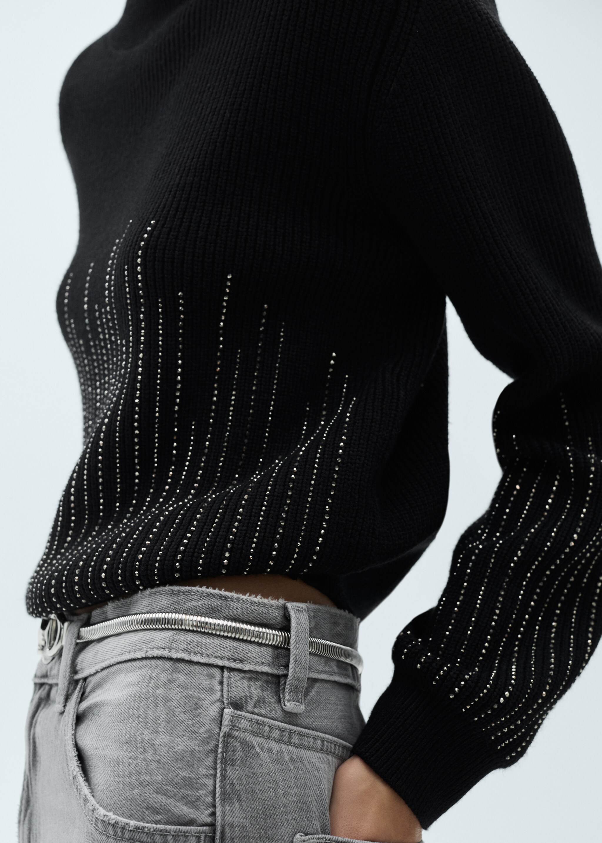 Sweater with rhinestpme details - Details of the article 2, Black. Ref: 77029056-00.