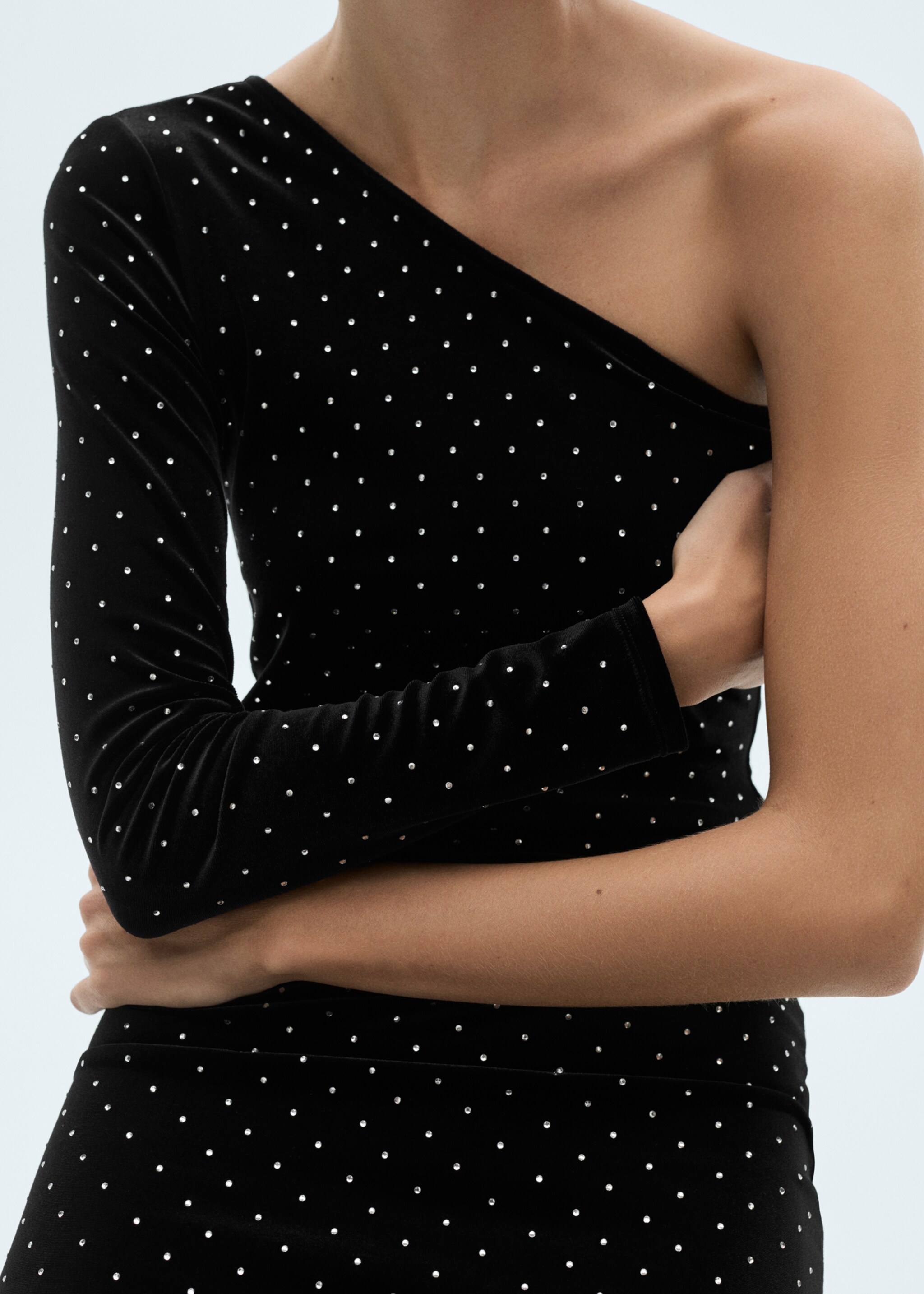 Asymmetrical rhinestone dress - Details of the article 6, Black. Ref: 77029065-00.