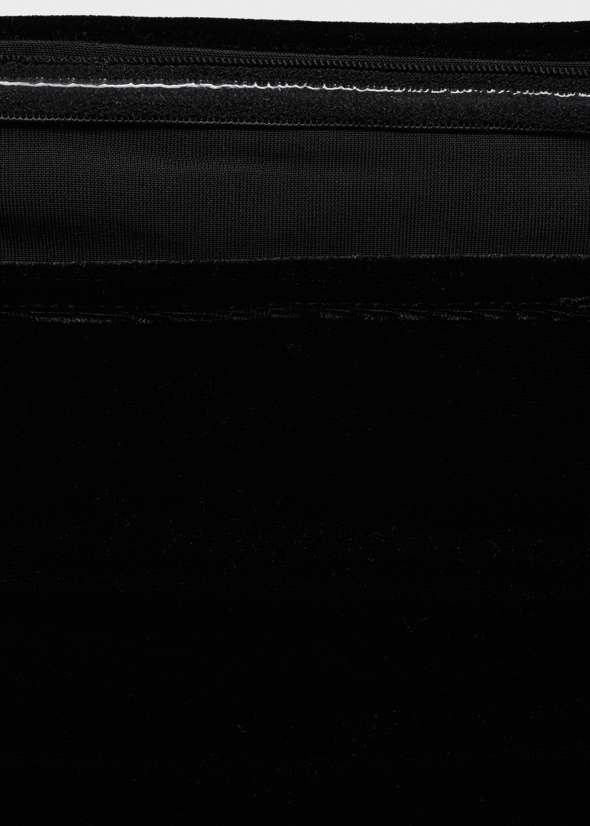 Top bandó vellut - Detall de l'article 0, Negre. Ref: 77029066-00.