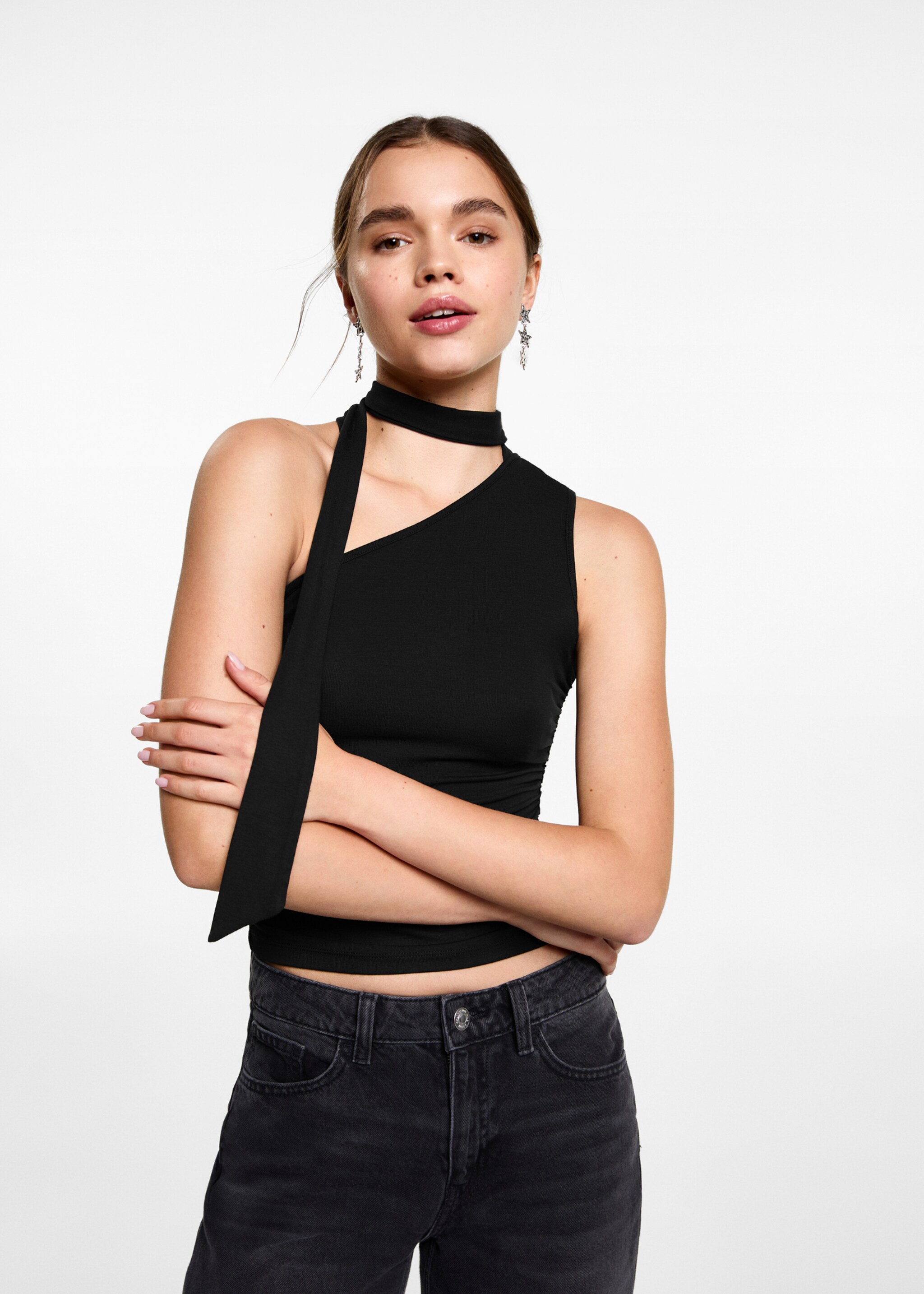 Asymmetrical laced top - Medium plane, Black. Ref: 77029070-00.