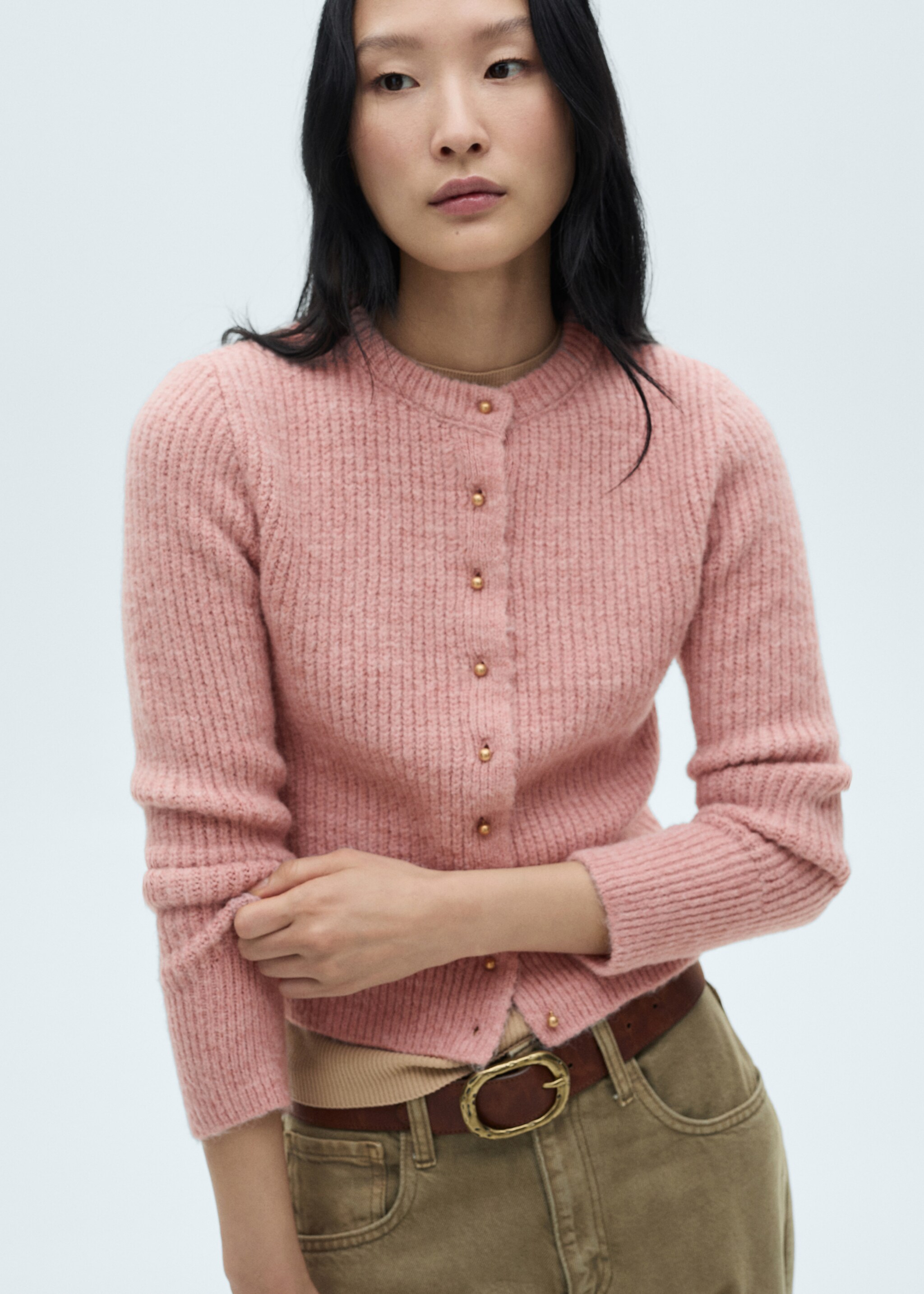 Knitted cardigan with jewel button - Medium plane, Pale Pink. Ref: 77029071-00.