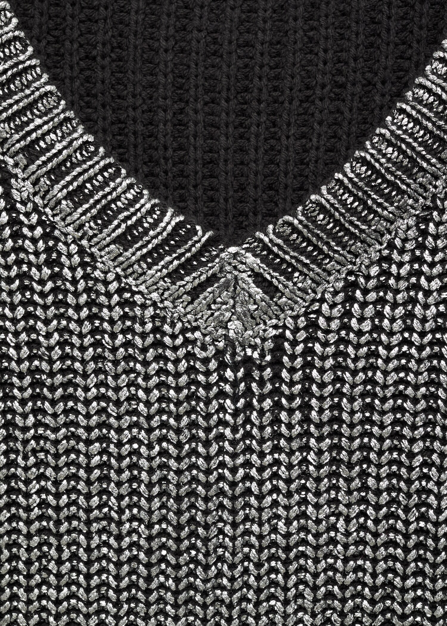 V-neck foil sweater - Details of the article 8