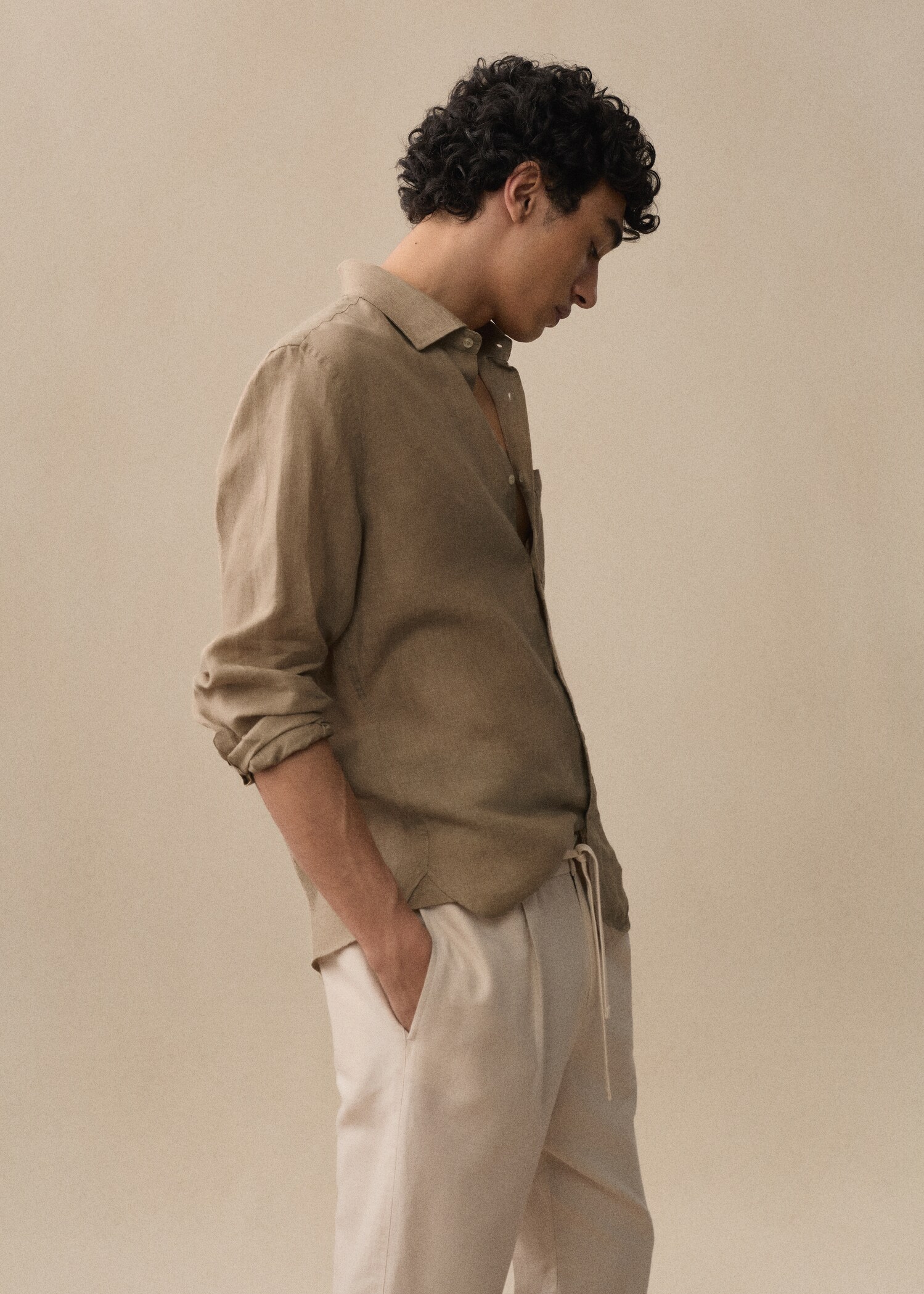Classic fit 100% linen shirt - Details of the article 3