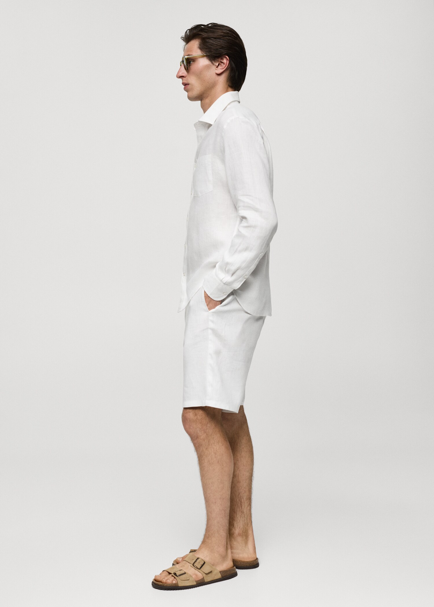 Classic fit 100% linen shirt - Details of the article 2