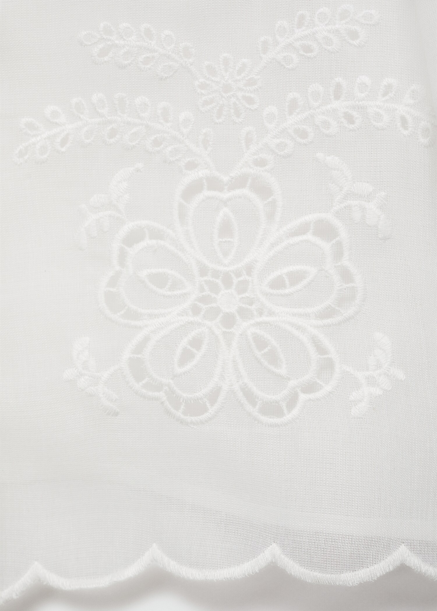 Bestickte Bluse mit Schleife - Detail des Artikels 0