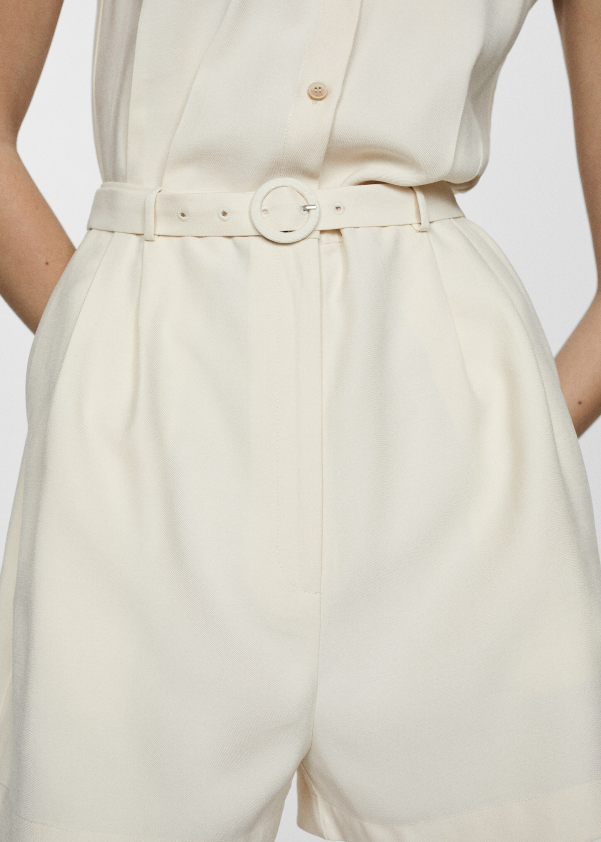 Belt short jumpsuit - Details of the article 2