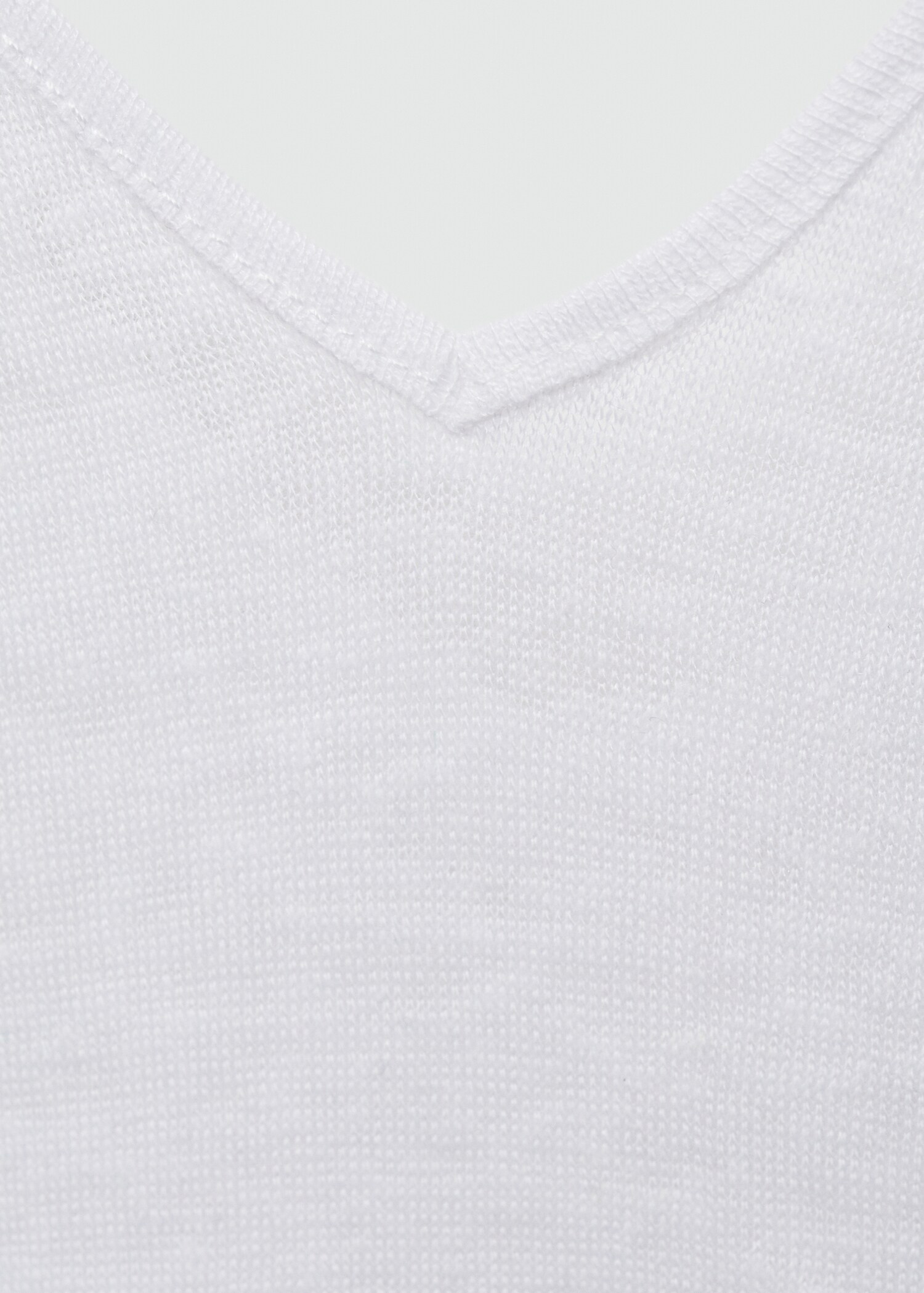 Linen top with knotted straps - Details of the article 0