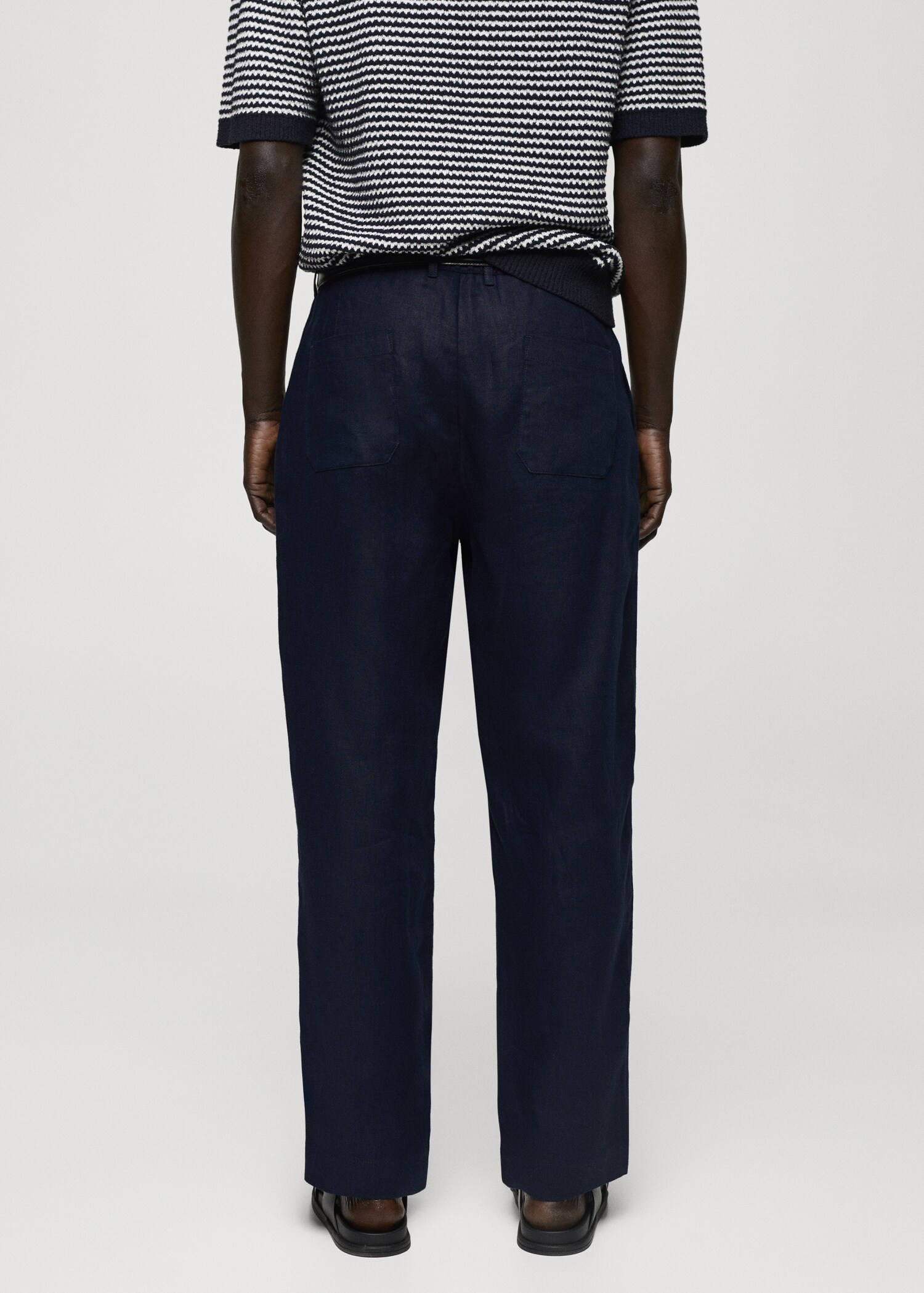 Relaxed-Fit-Hose aus 100 % Leinen - Rückseite des Artikels