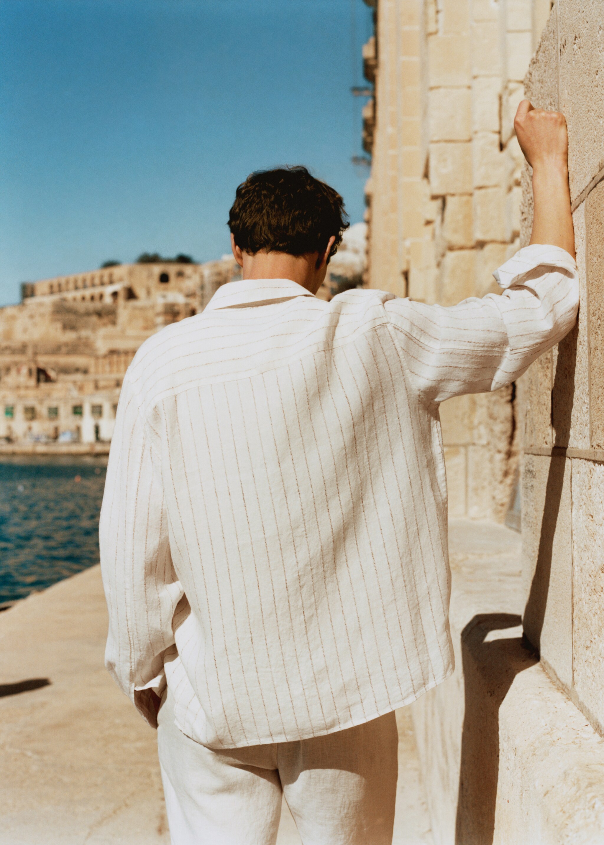 100% linen striped regular-fit shirt - Details of the article 5