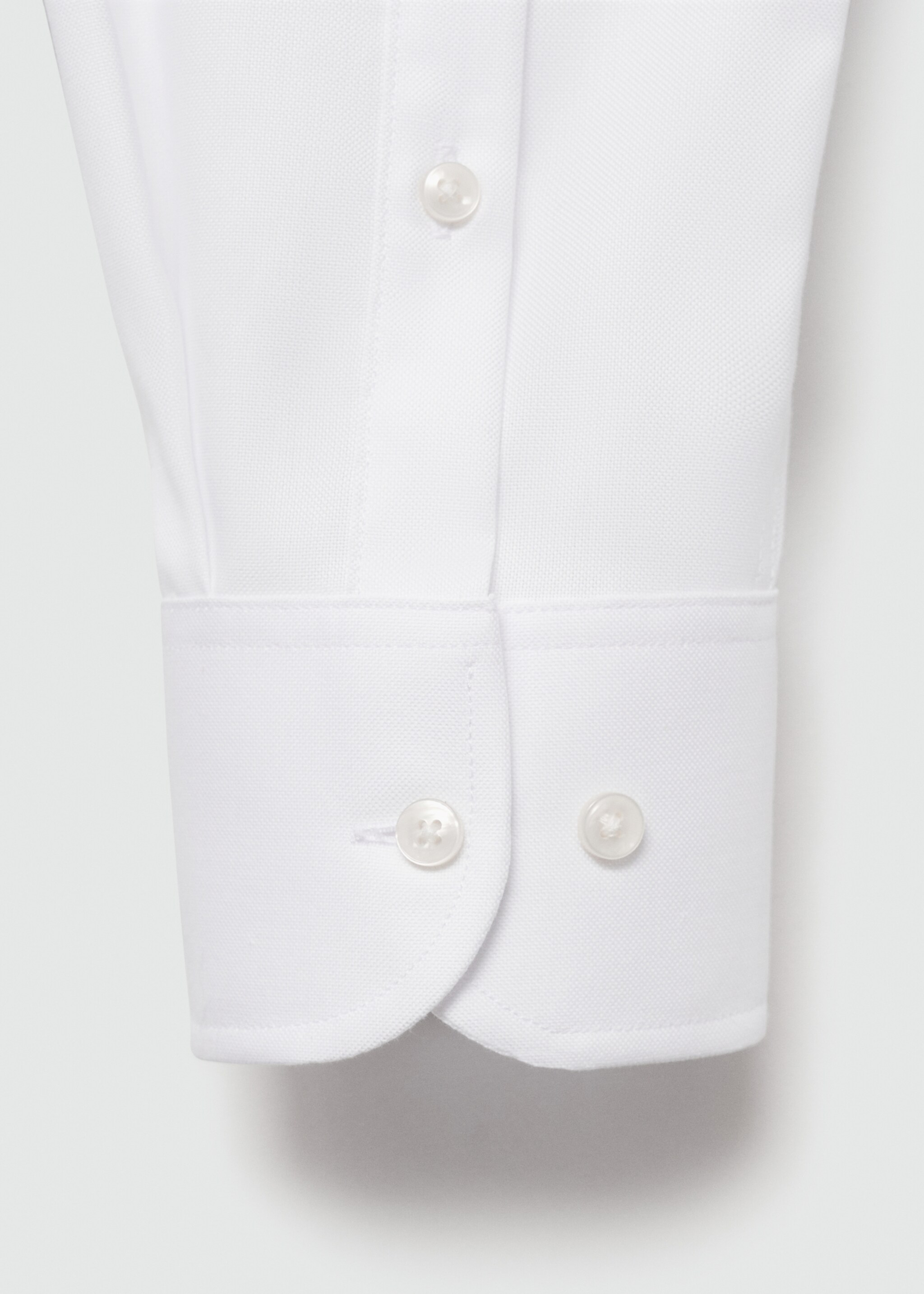 Strukturiertes Slim Fit-Oberhemd aus Baumwolle - Detail des Artikels 0, Weiß. Ref: 77030573-00.