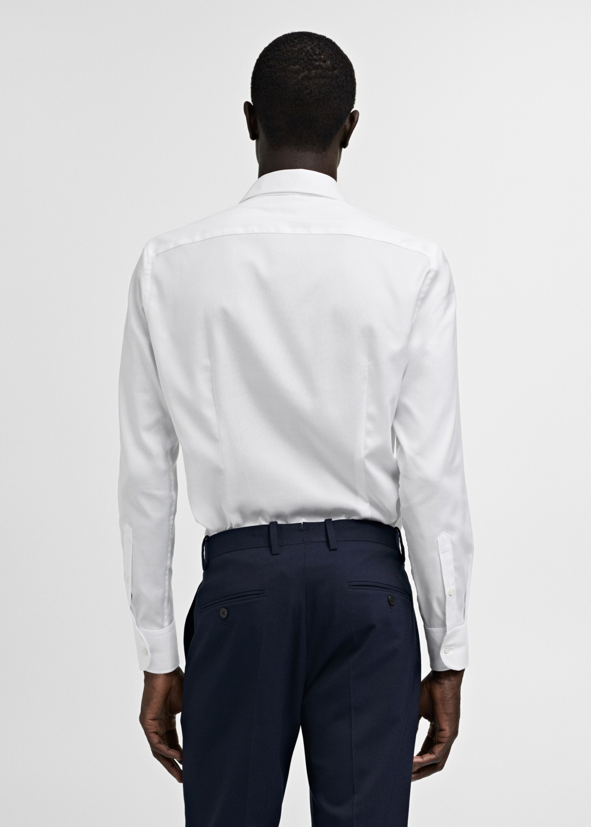 Strukturiertes Slim Fit-Oberhemd aus Baumwolle - Rückseite des Artikels, Weiß. Ref: 77030573-00.