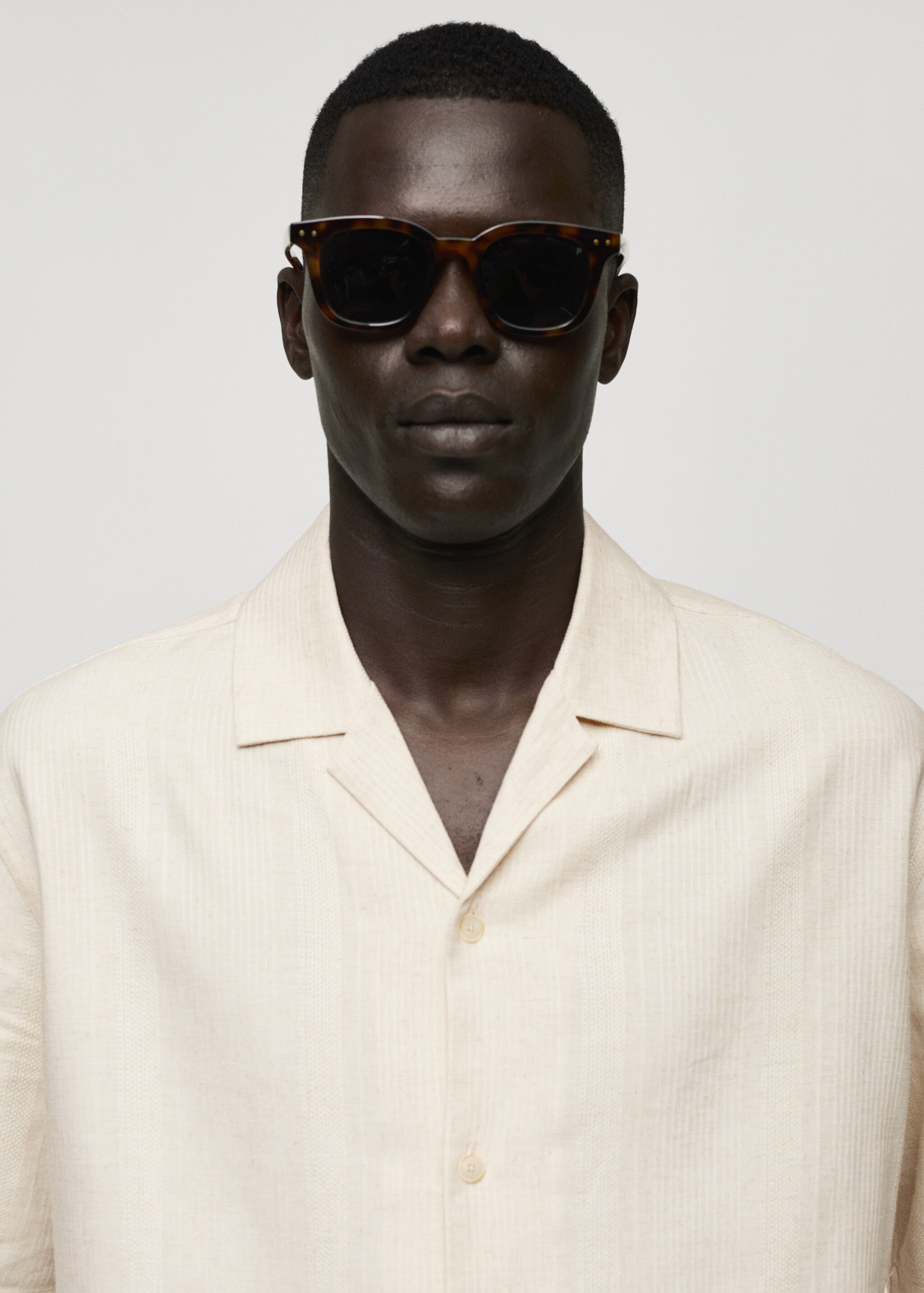 Relaxed-fit linen-blend shirt - Details of the article 1