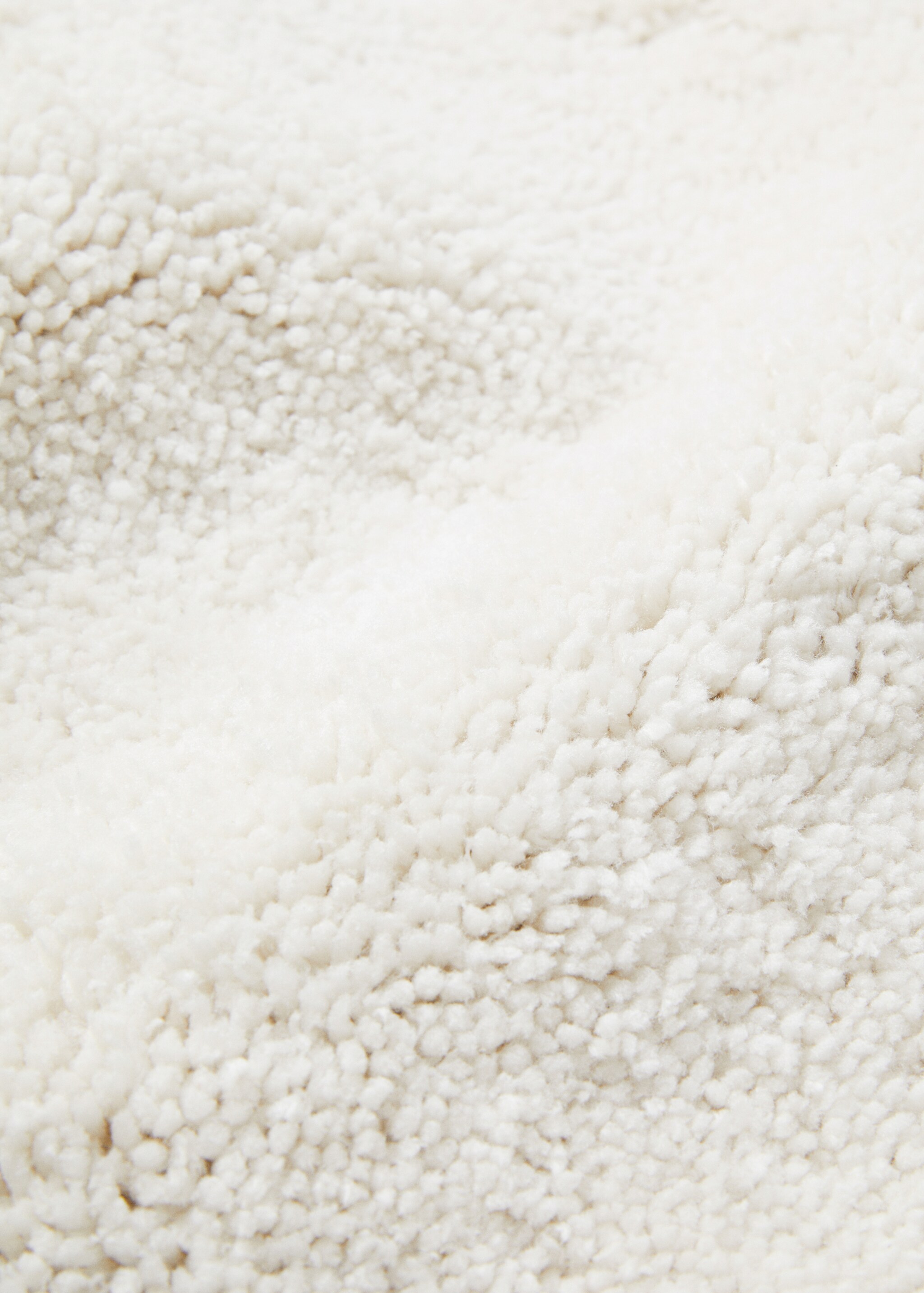 Tapis rectangulaire à poils moyens - Détail de l'article 2, Blanc cassé. Ref: 77030583-00.