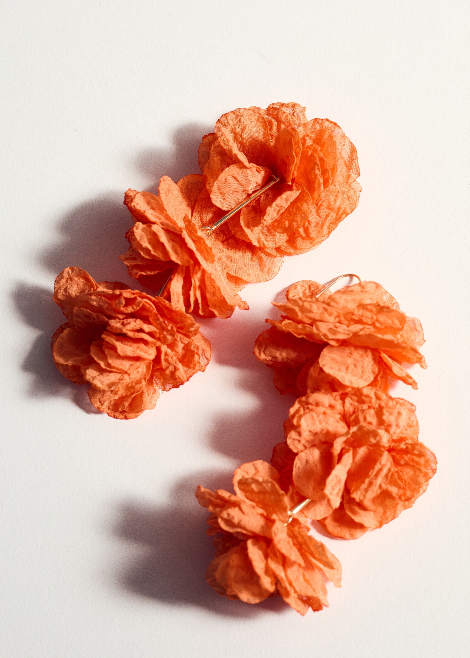 Flower pendant earrings - Details of the article 5