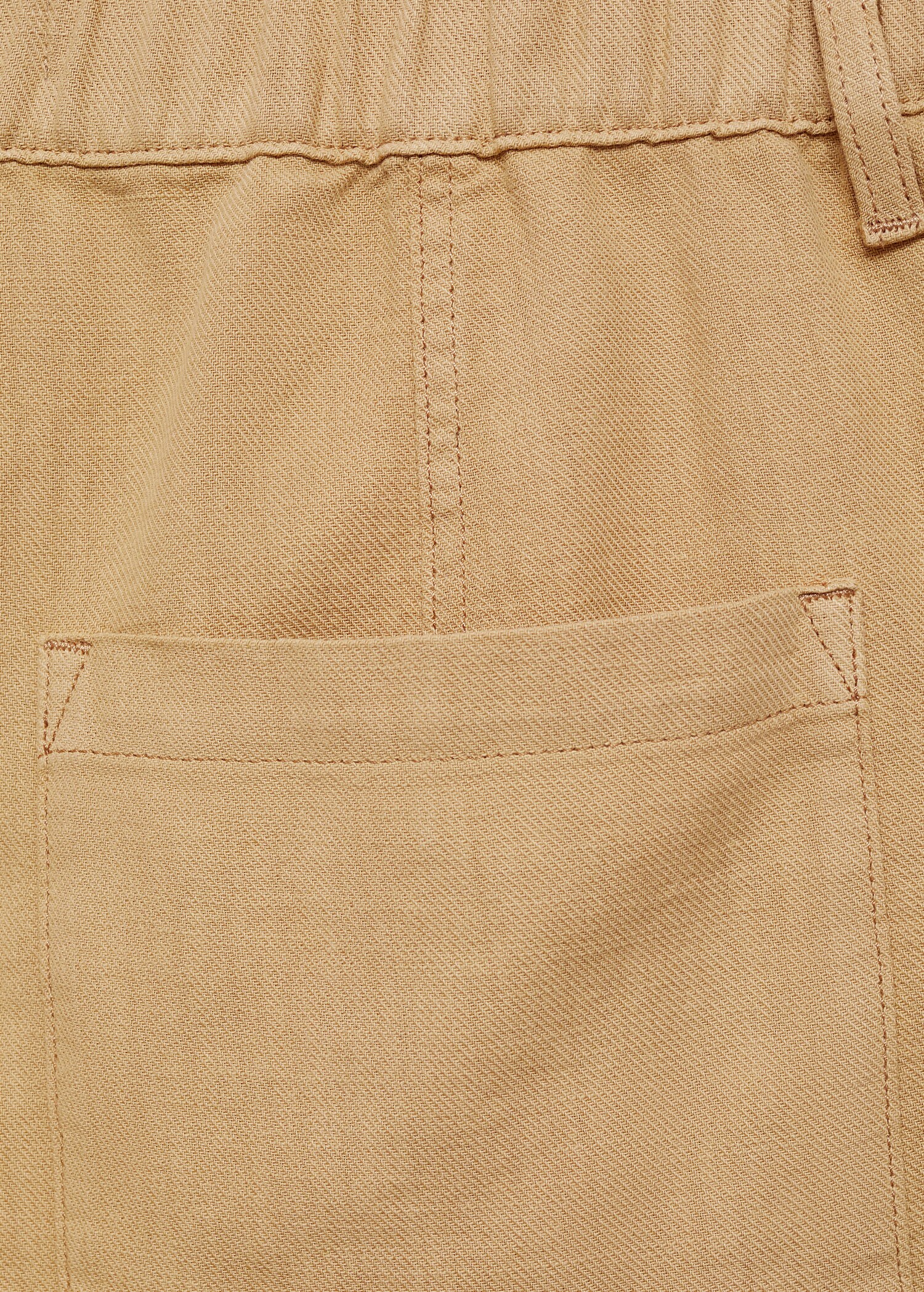 Pockets cotton Bermuda shorts - Details of the article 0