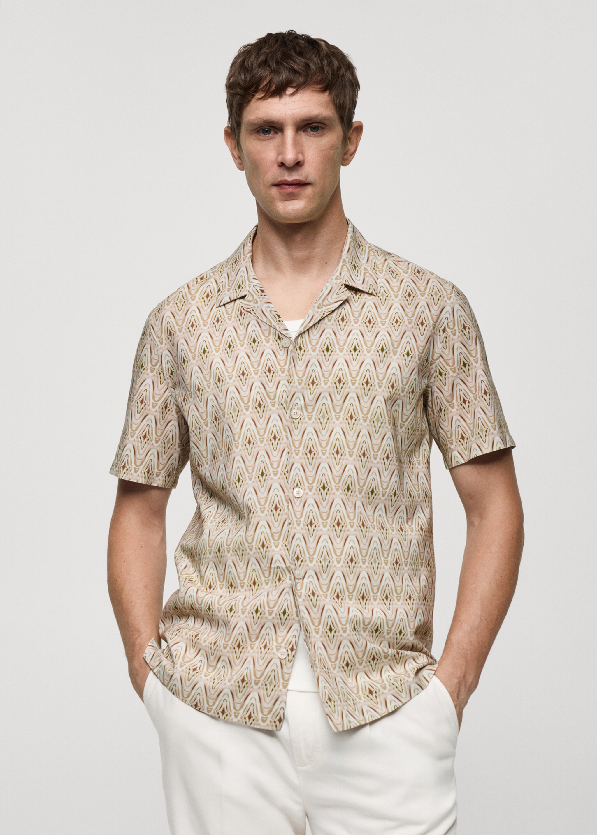 Printed flowing shirt with bowling collar - Medium plane, Beige. Ref: 77030624-00.