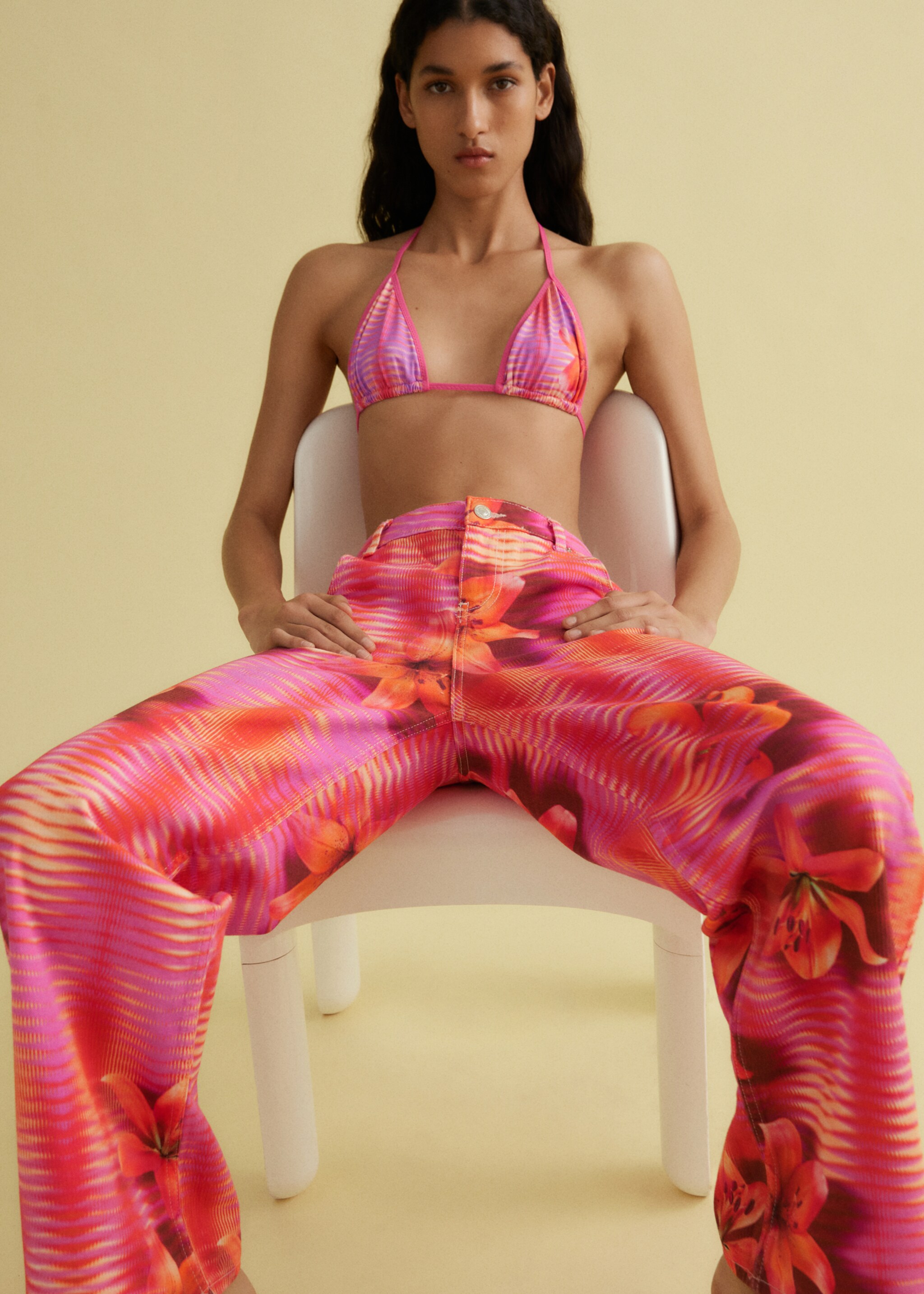 Floral-print bikini top - Details of the article 1, Pink. Ref: 77030627-00.