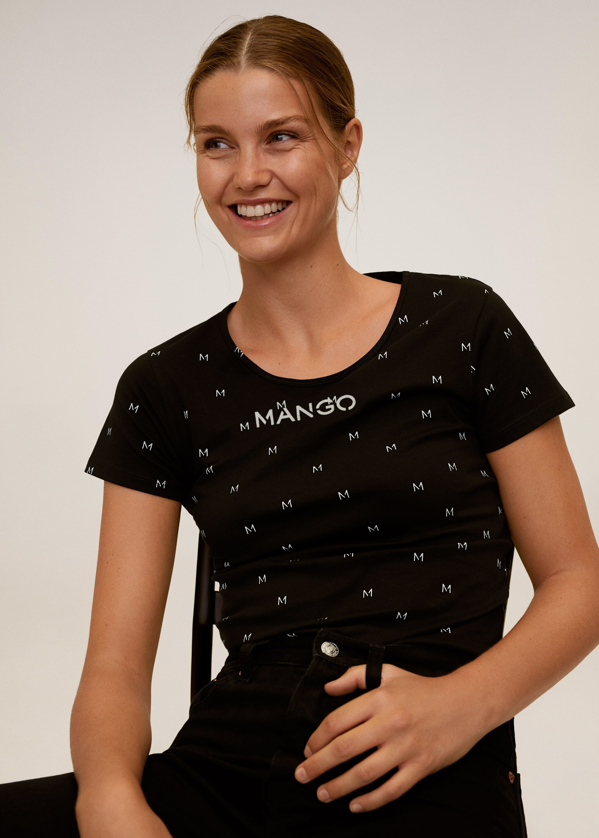 Camiseta logo estampada - Detalle del artículo 1