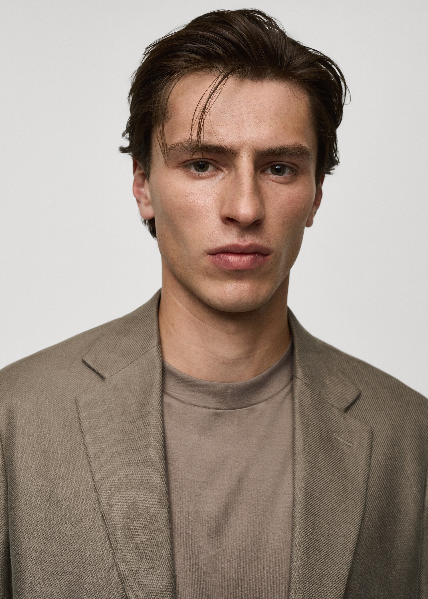100% linen slim fit blazer - Details of the article 1