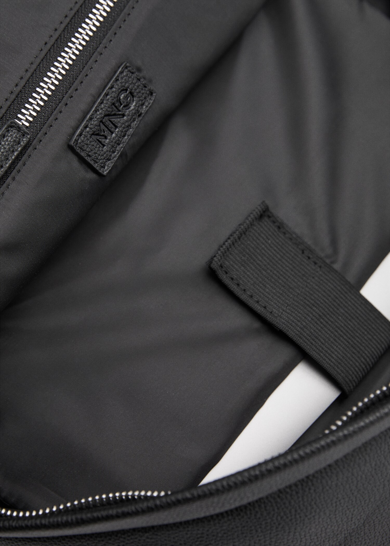 Mochila efecto piel abatanada - Detalle del artículo 4