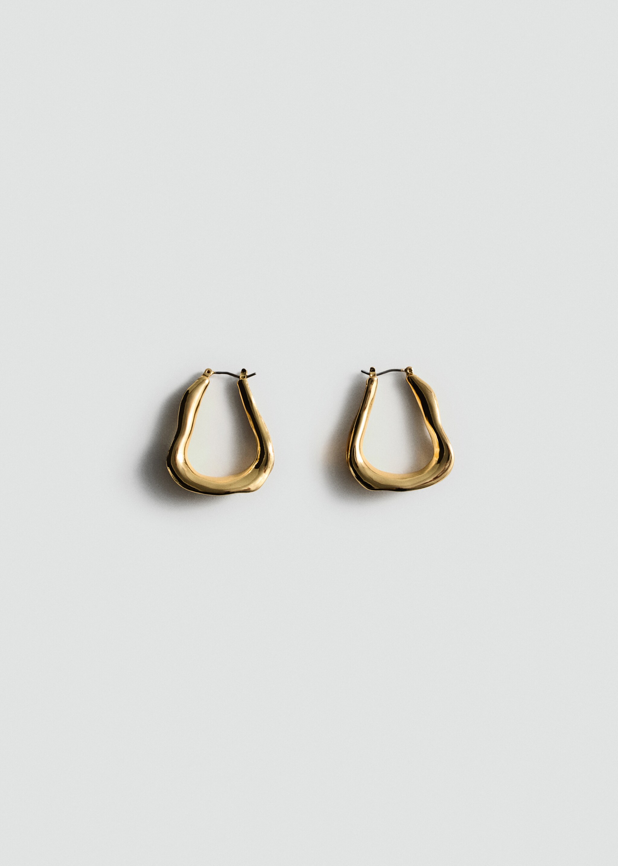 Twisted hoop earrings - Article without model