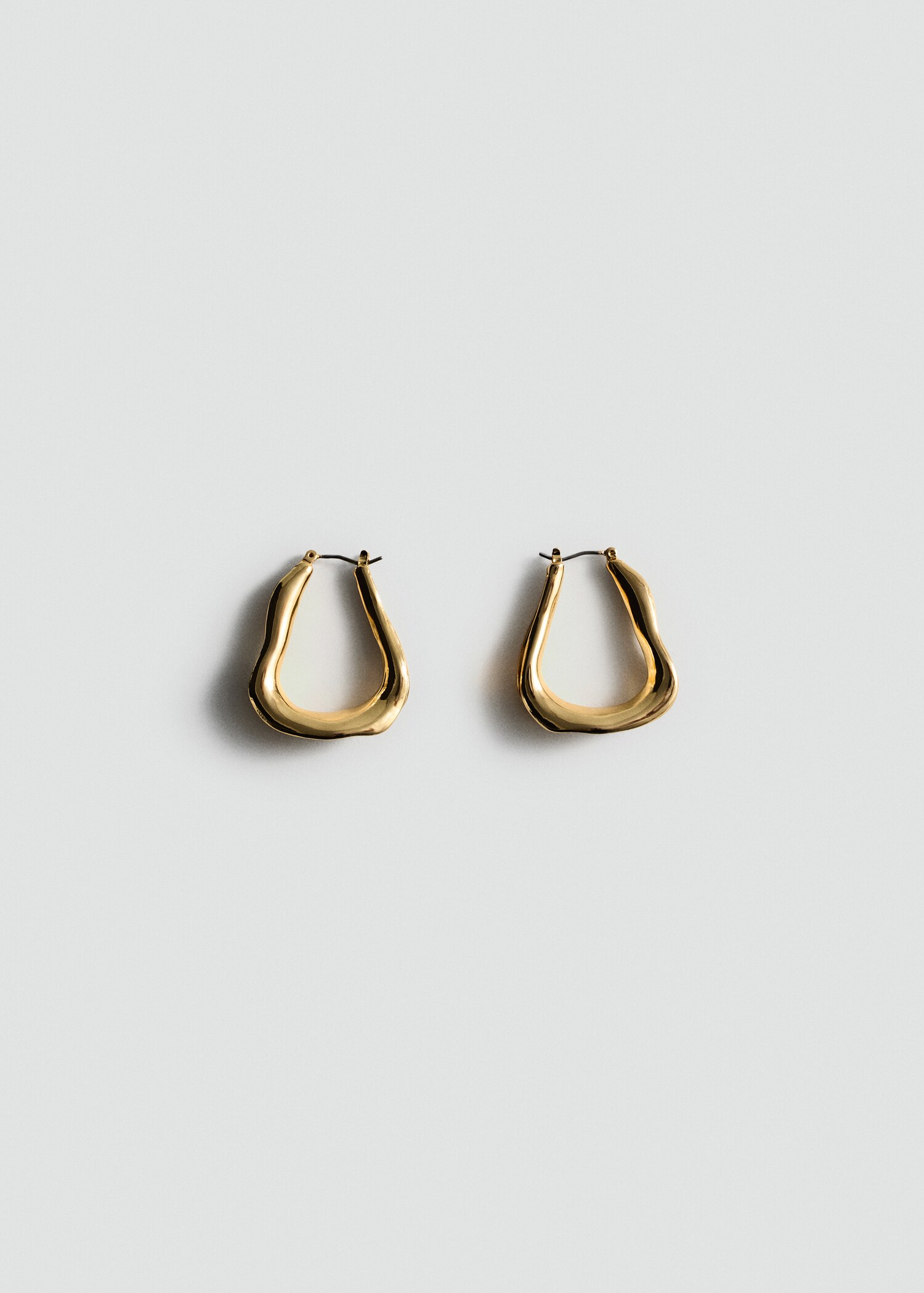 Pendientes aros irregulares - Artículo sin modelo