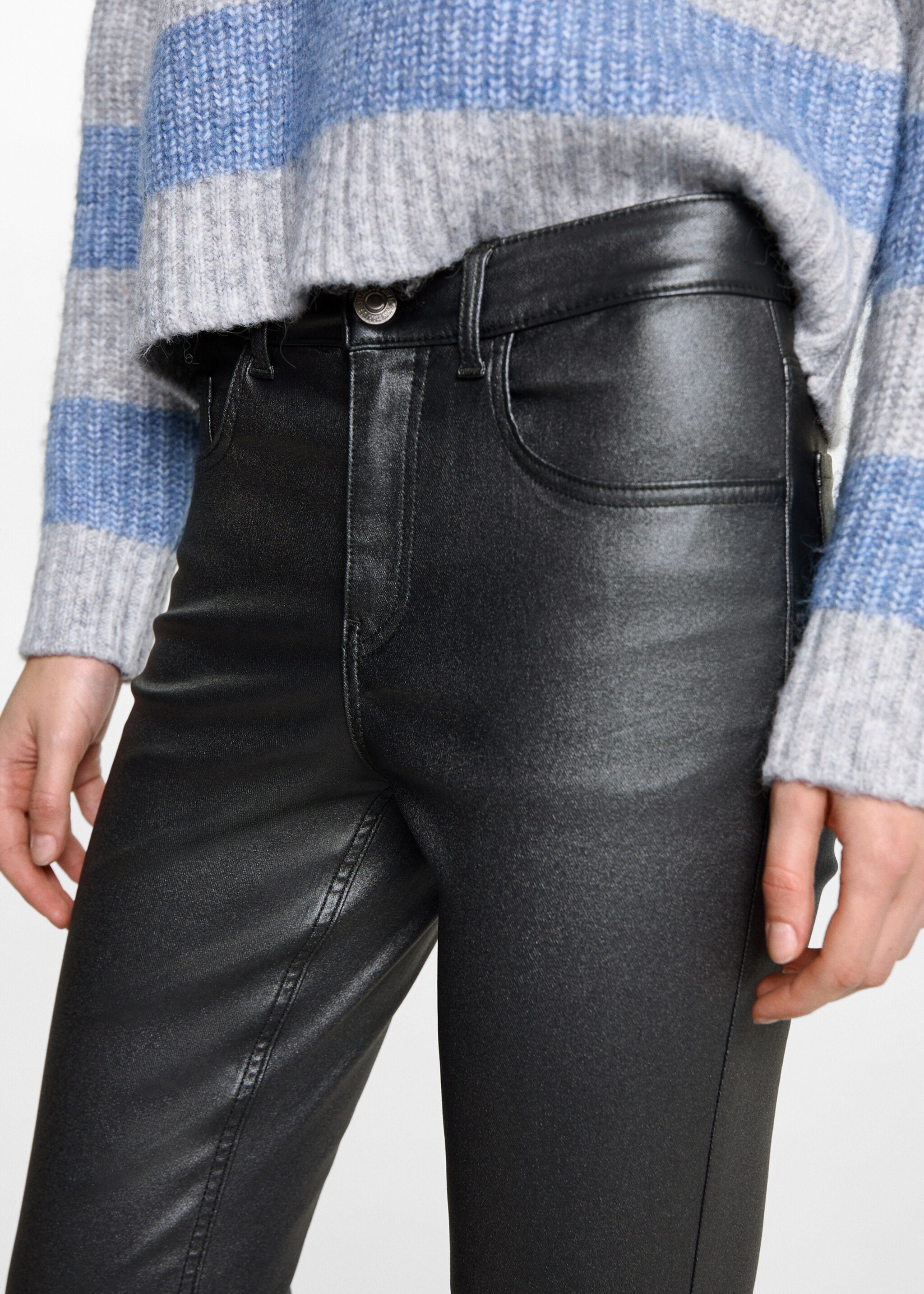 Waxed jeans with metallic effect - Details of the article 6, Grey. Ref: 77032554-00.