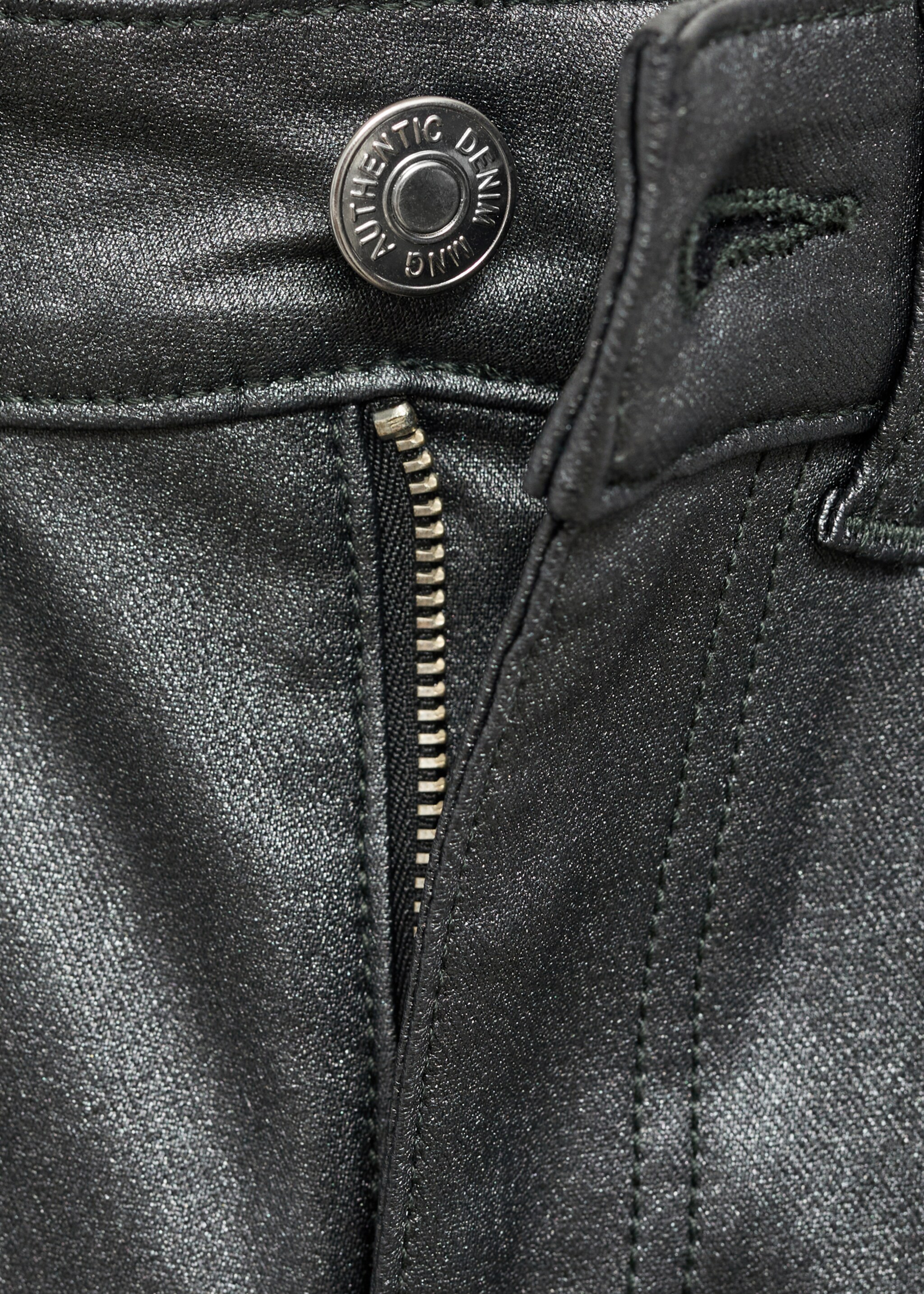 Waxed jeans with metallic effect - Details of the article 8, Grey. Ref: 77032554-00.