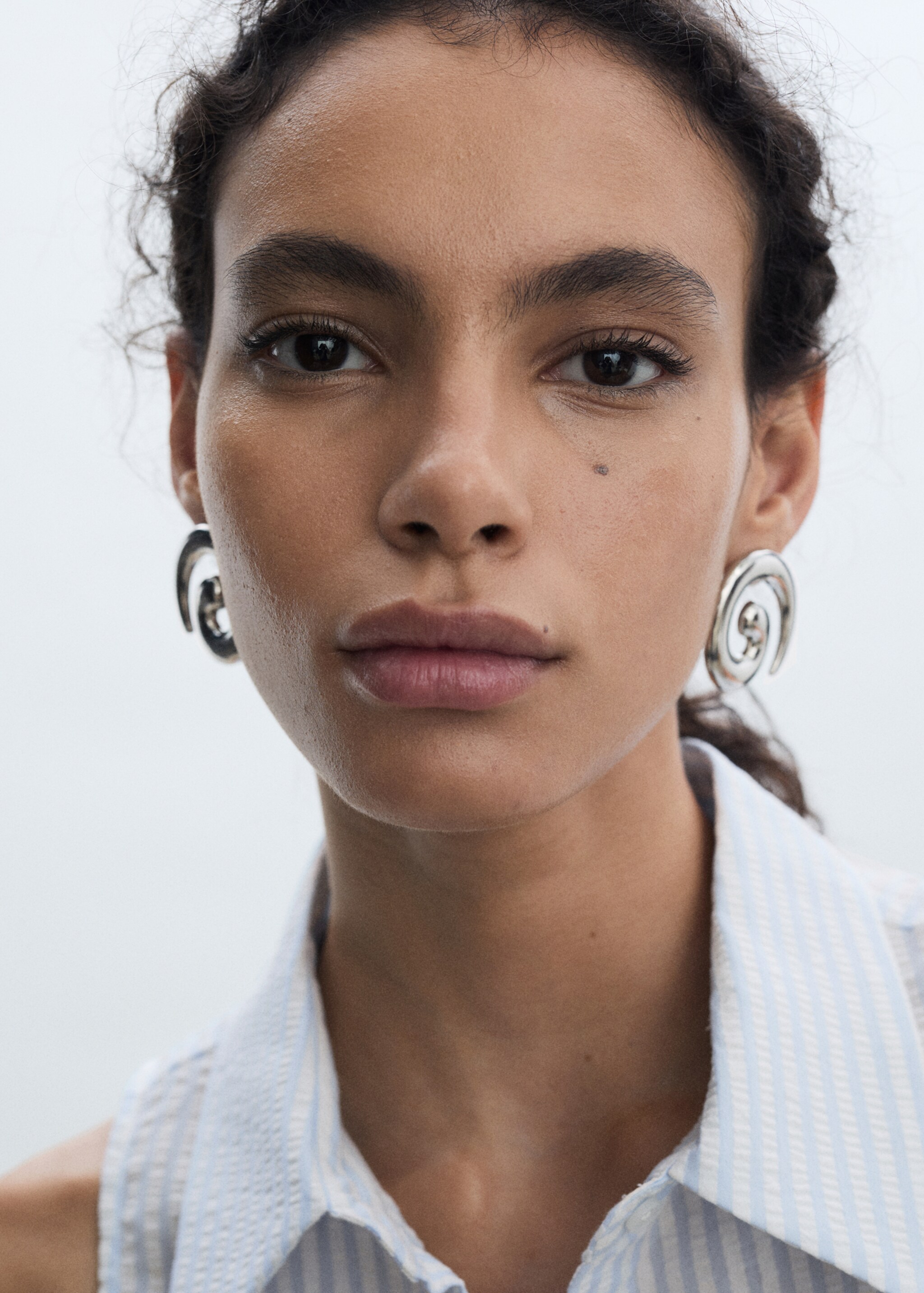 Striped textured shirt - Details of the article 1