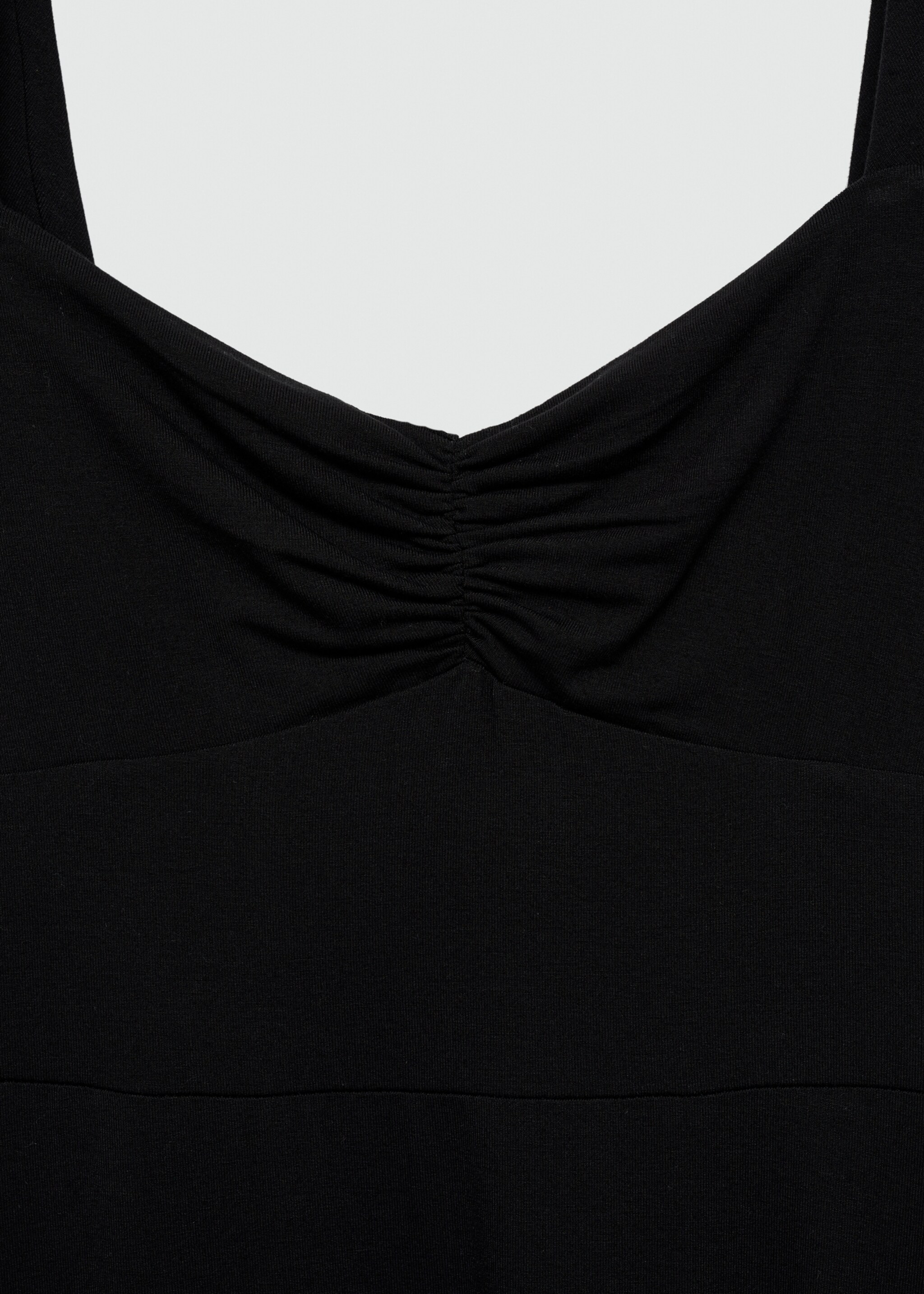 Ausgestelltes Trägerkleid - Detail des Artikels 8