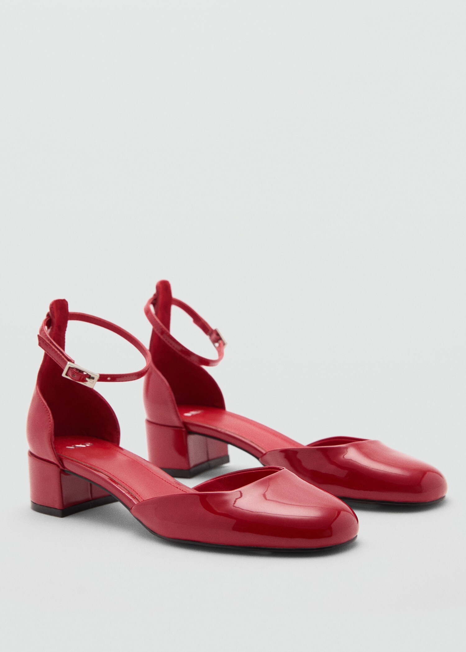Pumps mit Lackleder-Effekt - Mittlere Ansicht