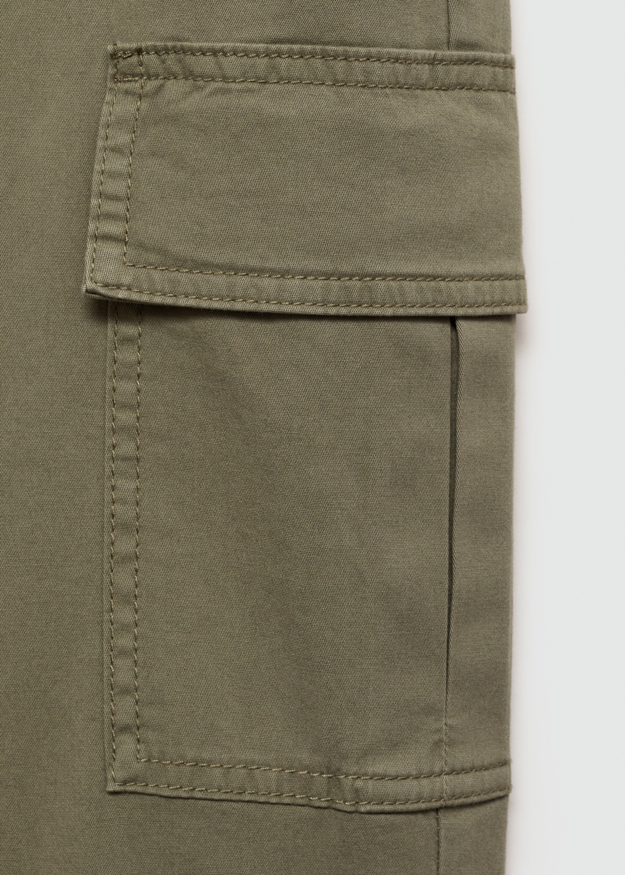 Joggerpants im Cargo-Stil - Detail des Artikels 8, Dunkelgrün. Ref: 77032937-00.