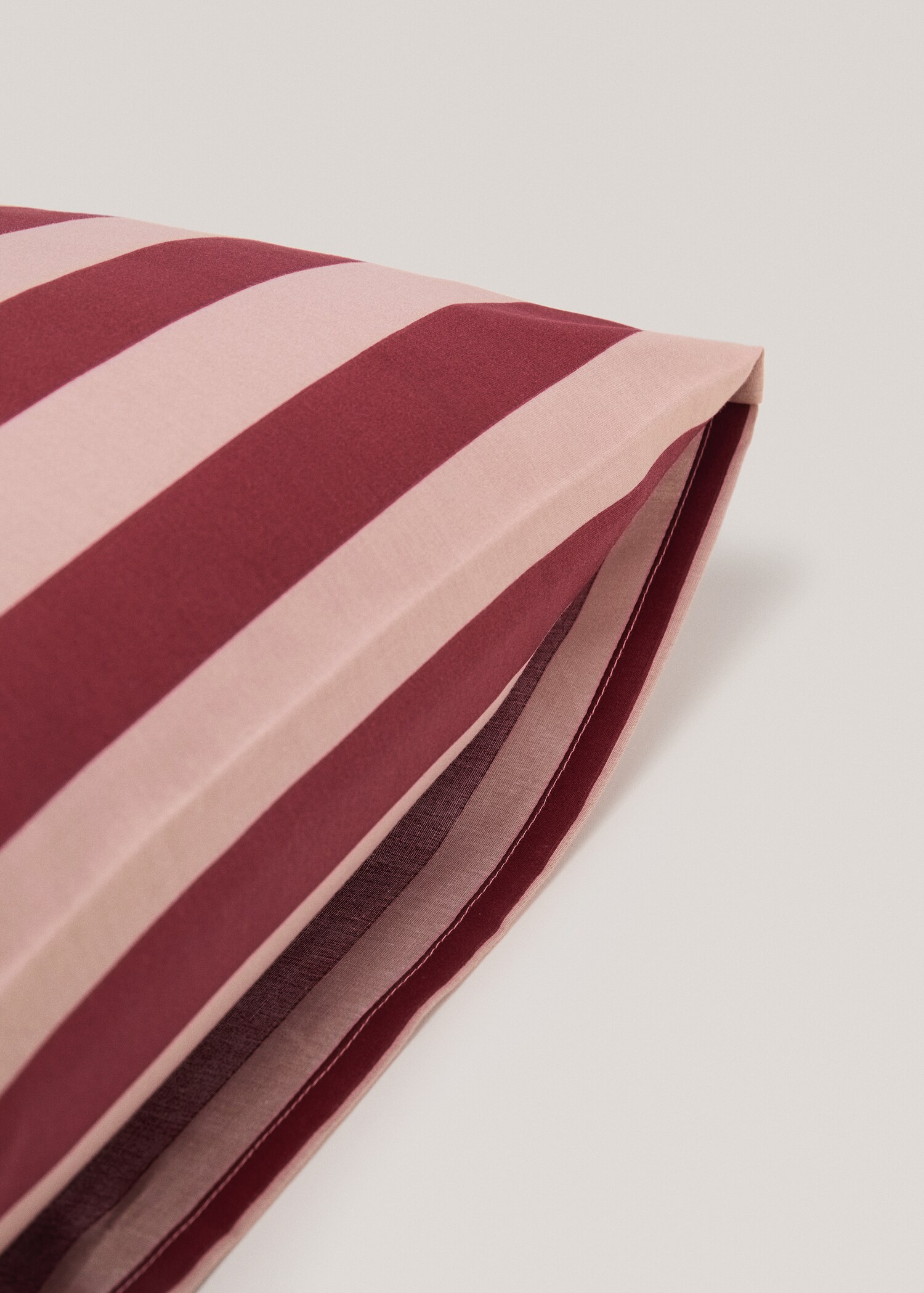 Cotton percale kodak-stripe percale pillowcase 50x75cm - Details of the article 2