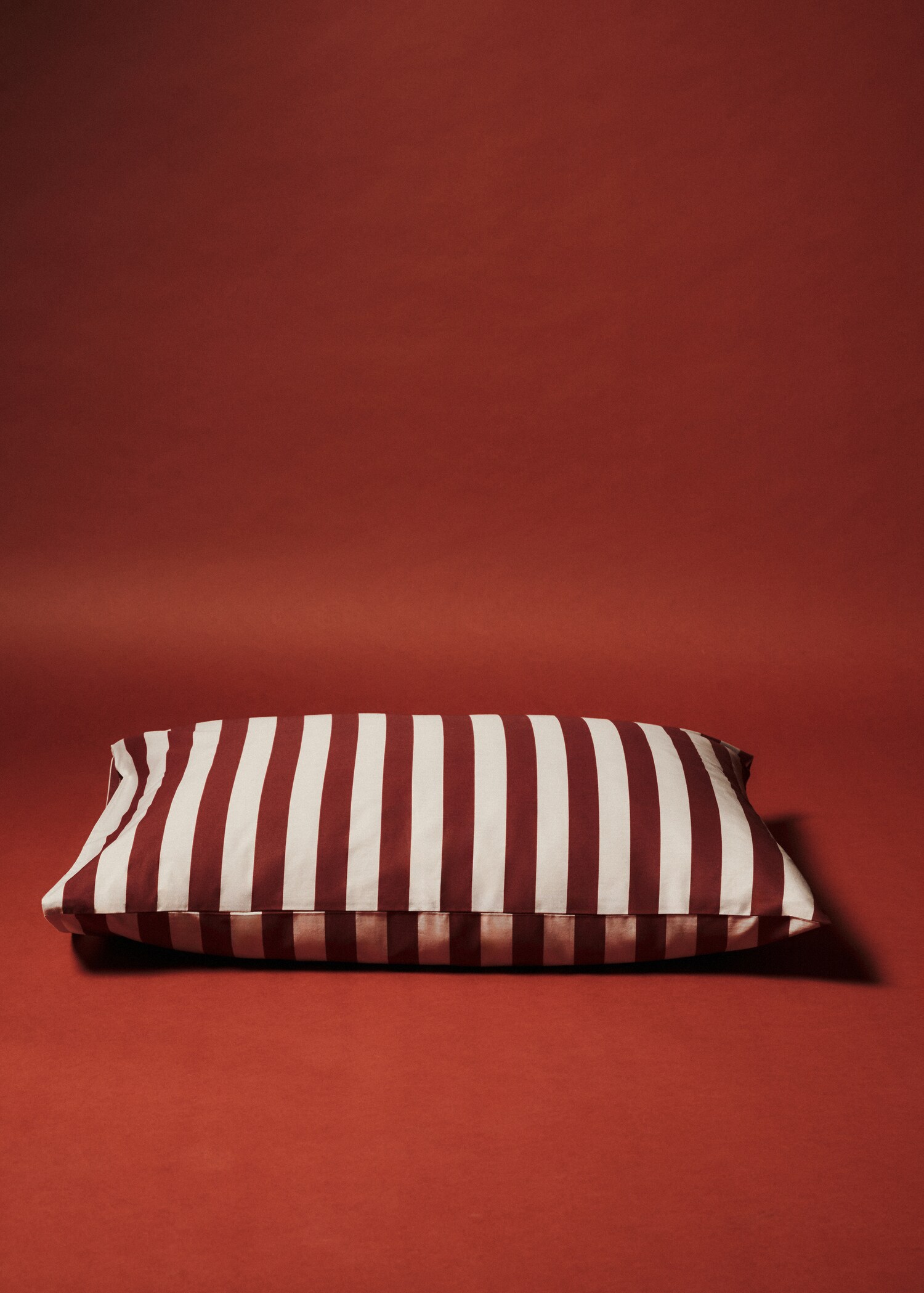 Cotton percale kodak-stripe percale pillowcase 50x75cm - Details of the article 8