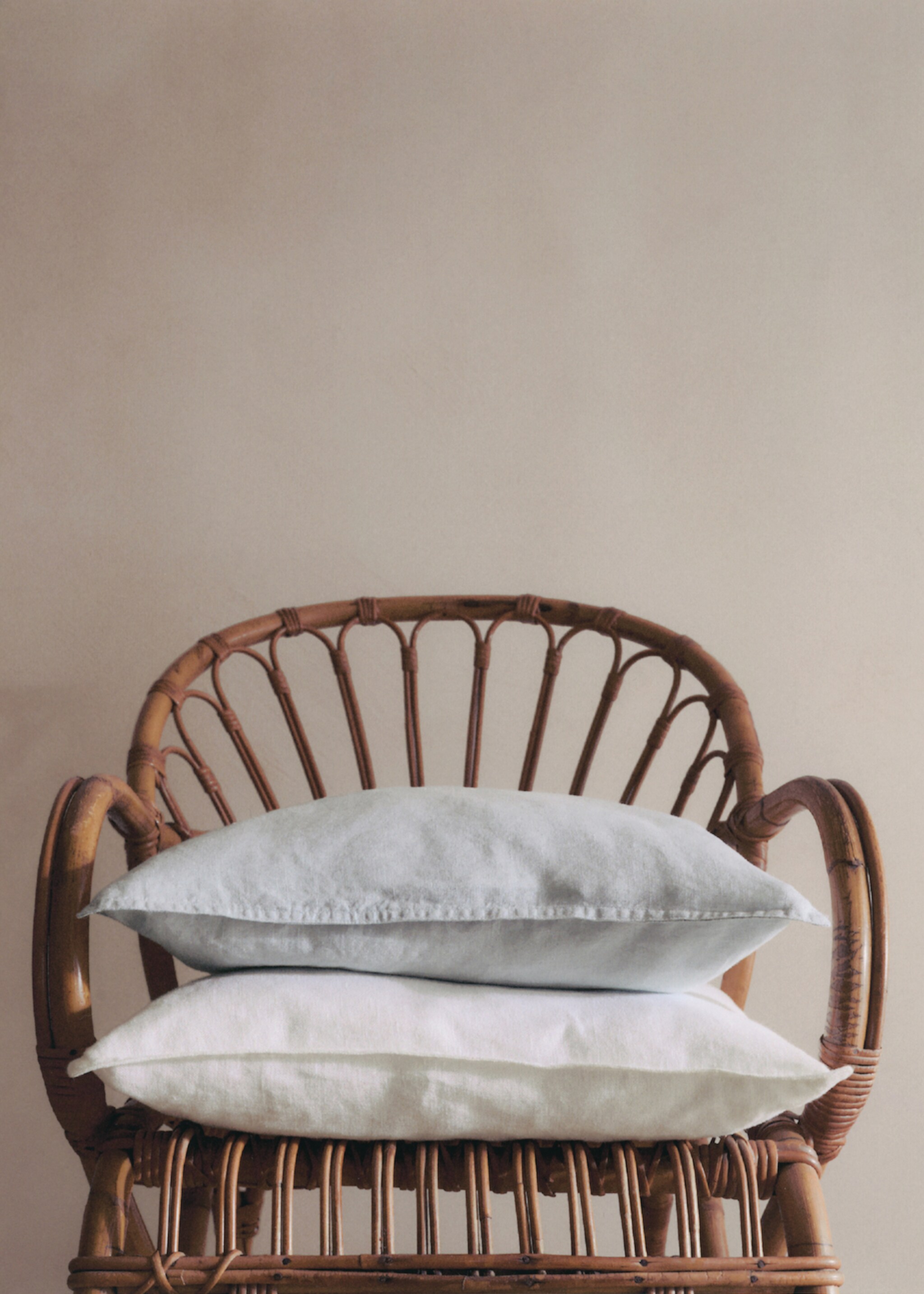 100% linen cushion case 45x45cm - Details of the article 6, Aqua Green. Ref: 77033278-00.