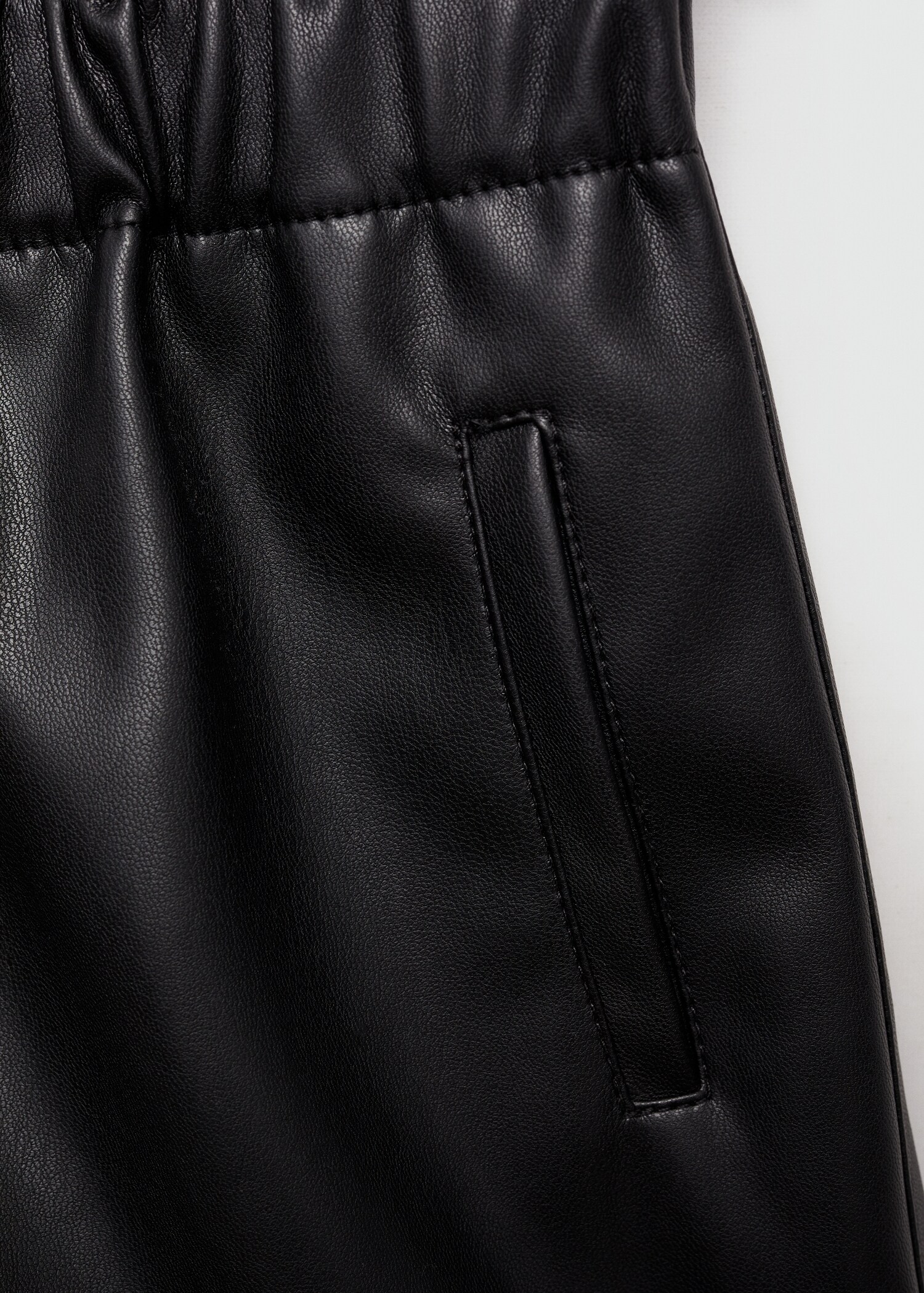 Short simili-cuir - Détail de l'article 0