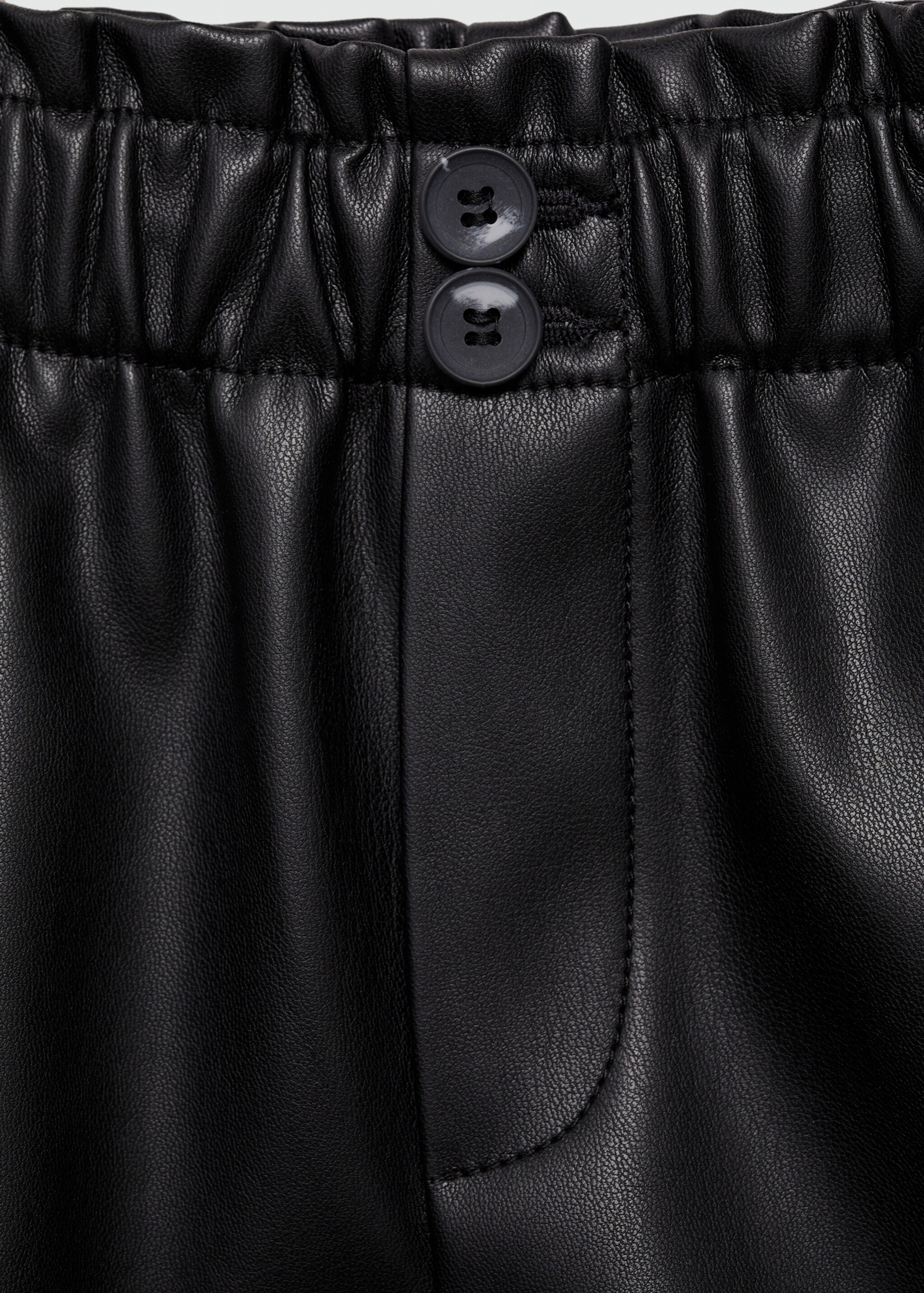 Short simili-cuir - Détail de l'article 8, Noir. Ref: 77034026-00.