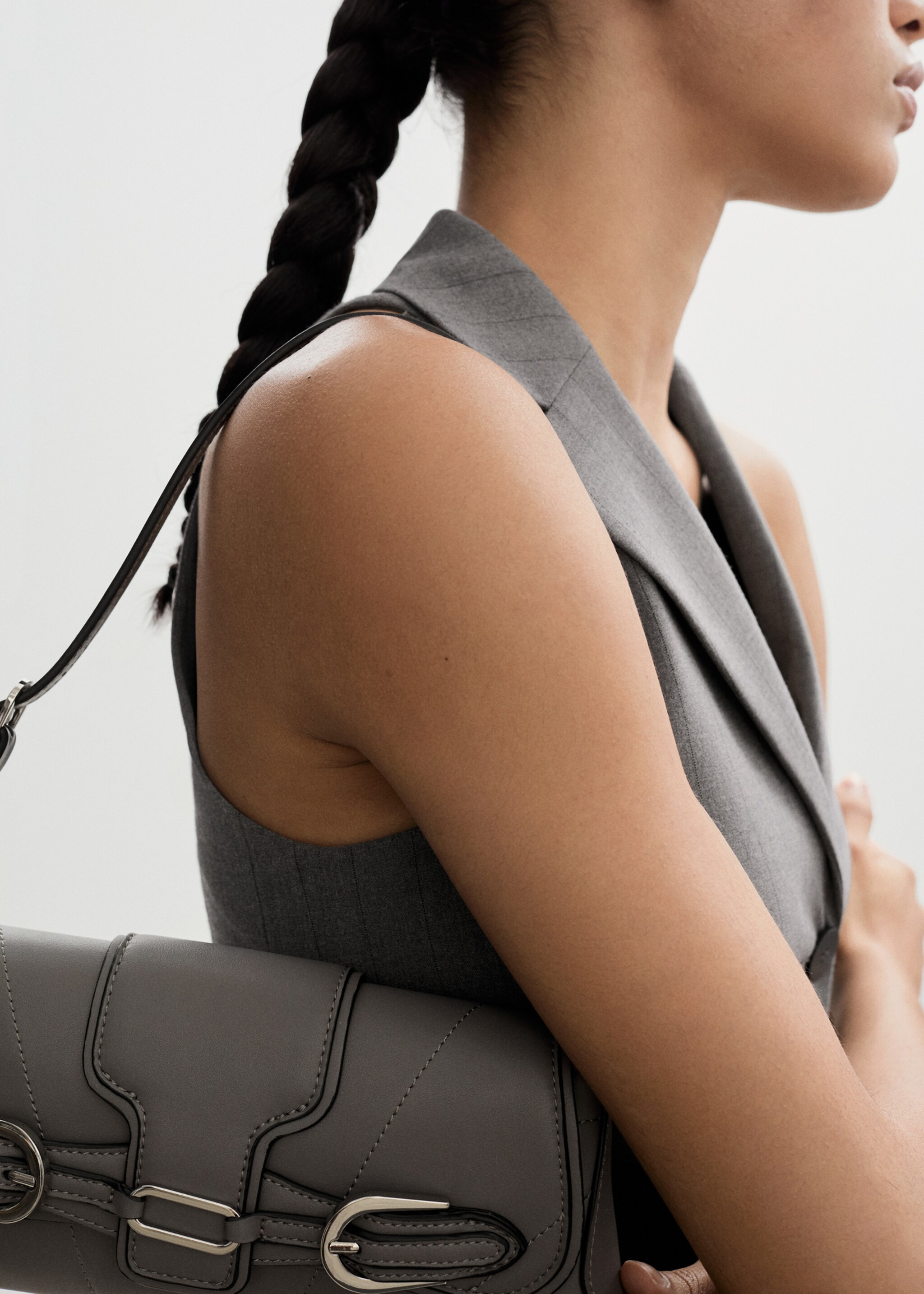 Short dress with lapel - Details of the article 6, Medium Heather Grey. Ref: 77034032-00.