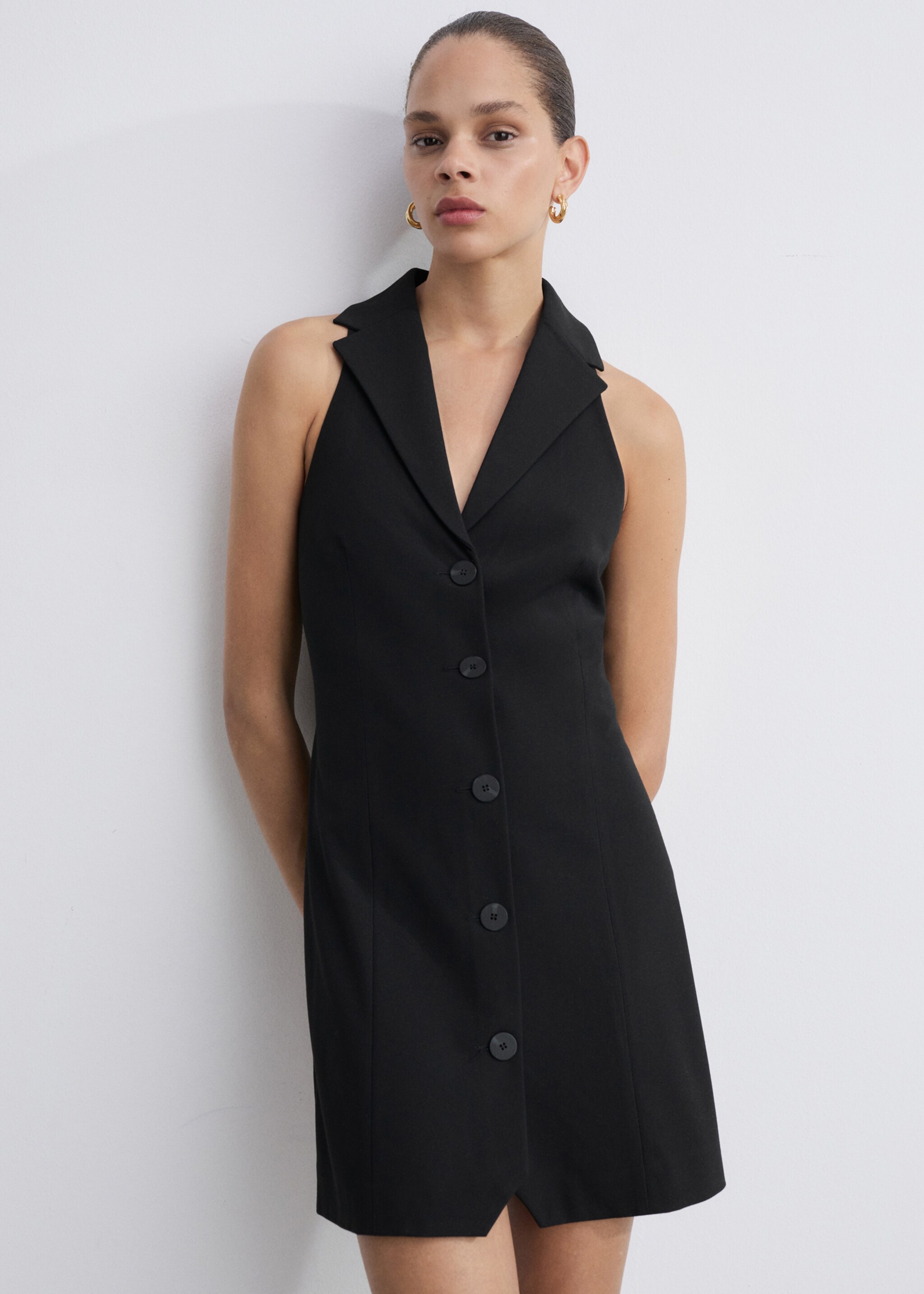Robe courte revers - Plan moyen