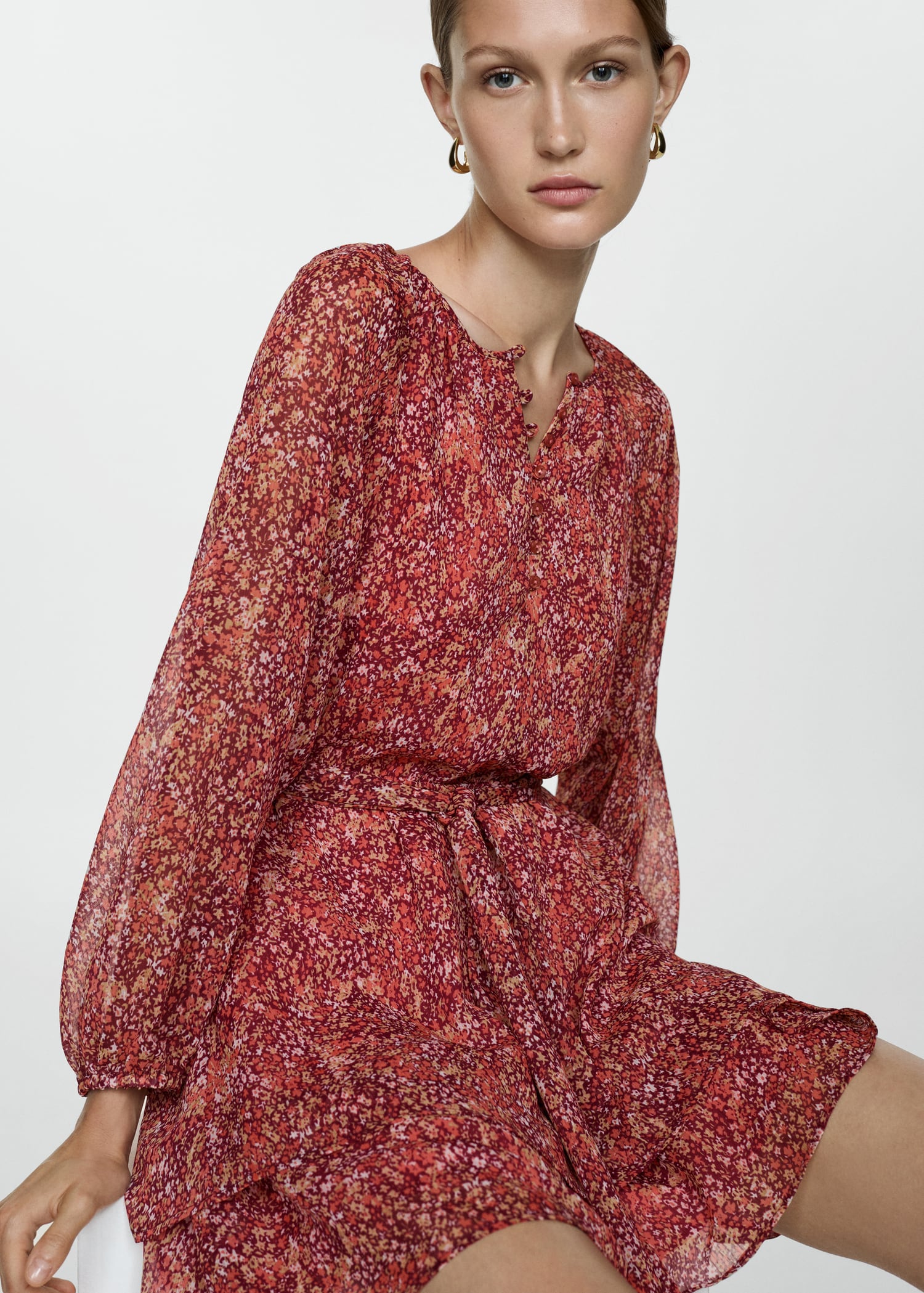 Vestido corto estampado floral Mujer MANGO OUTLET España