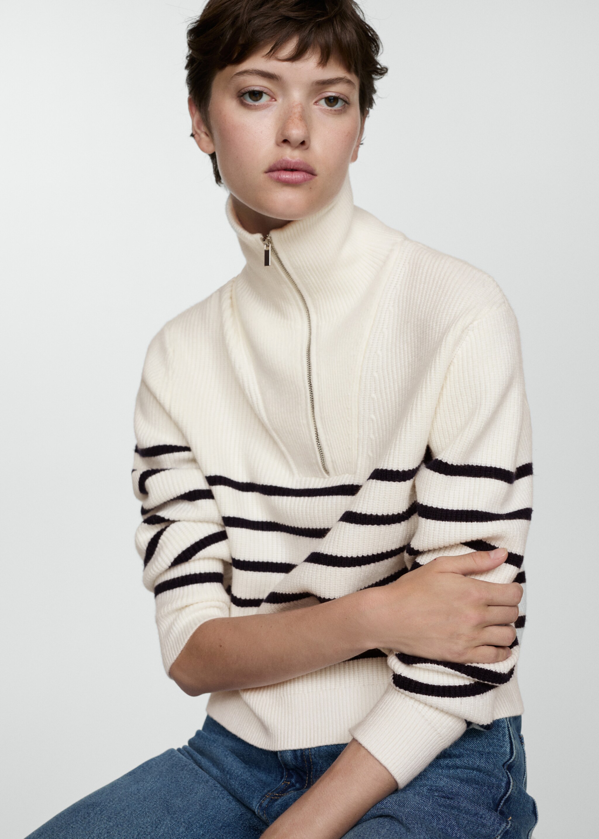 Jersey rayas cremallera - Detalle del artículo 2, Azul marino oscuro. Ref: 77034035-00.