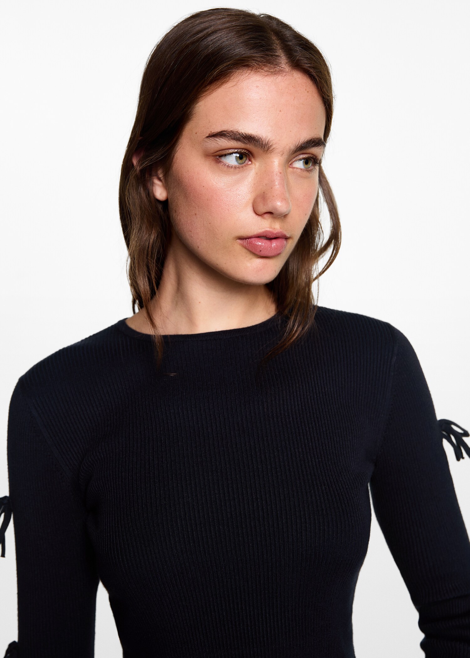 Sweater with bow openings - Details of the article 1