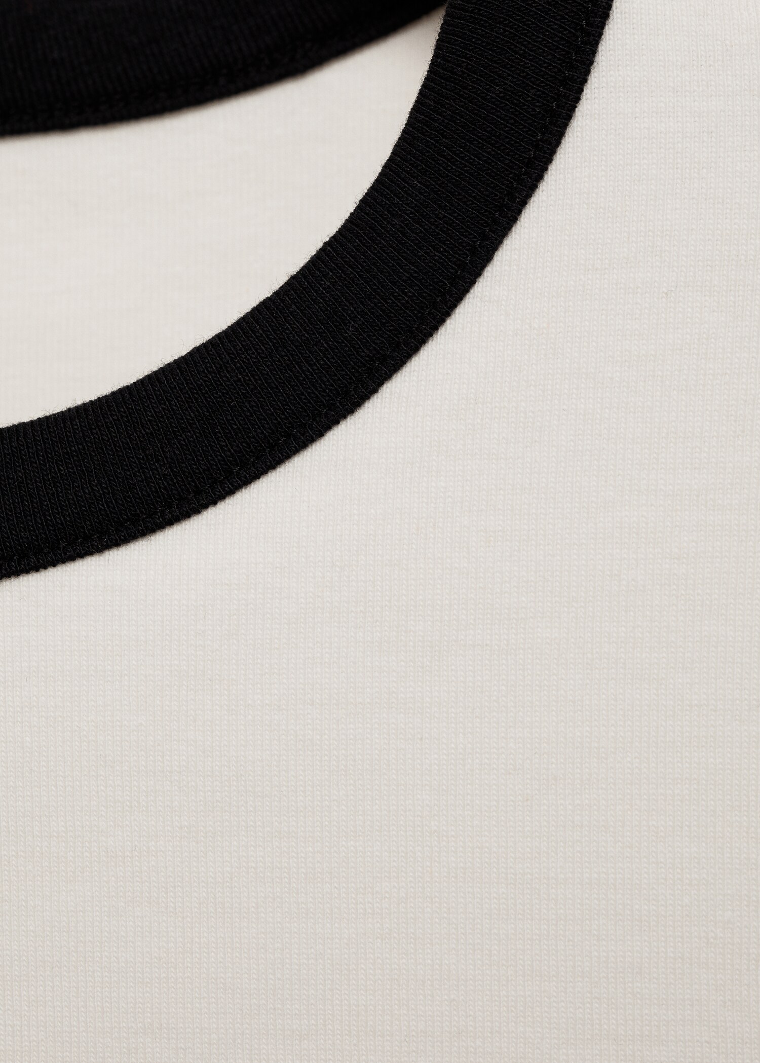 Contrast print T-shirt - Details of the article 0