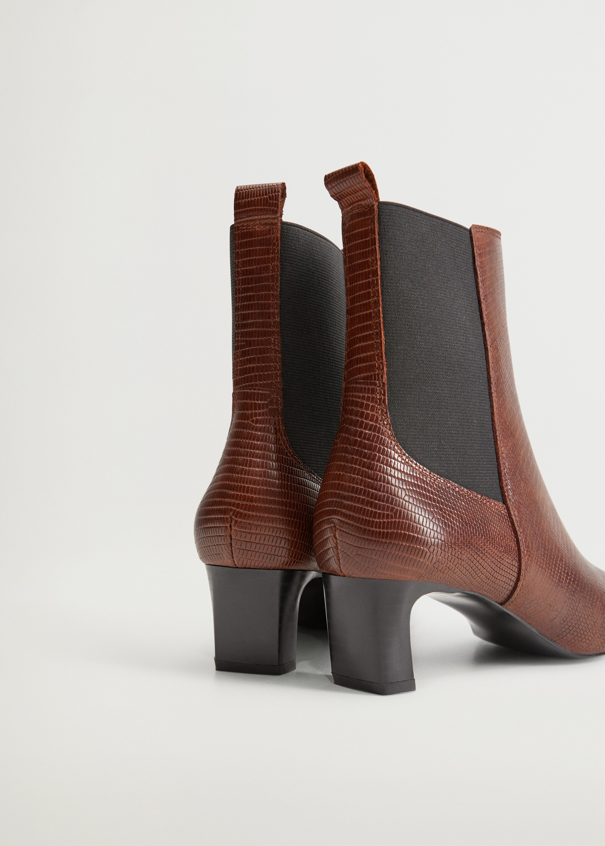 Heel leather ankle boot - Details of the article 2
