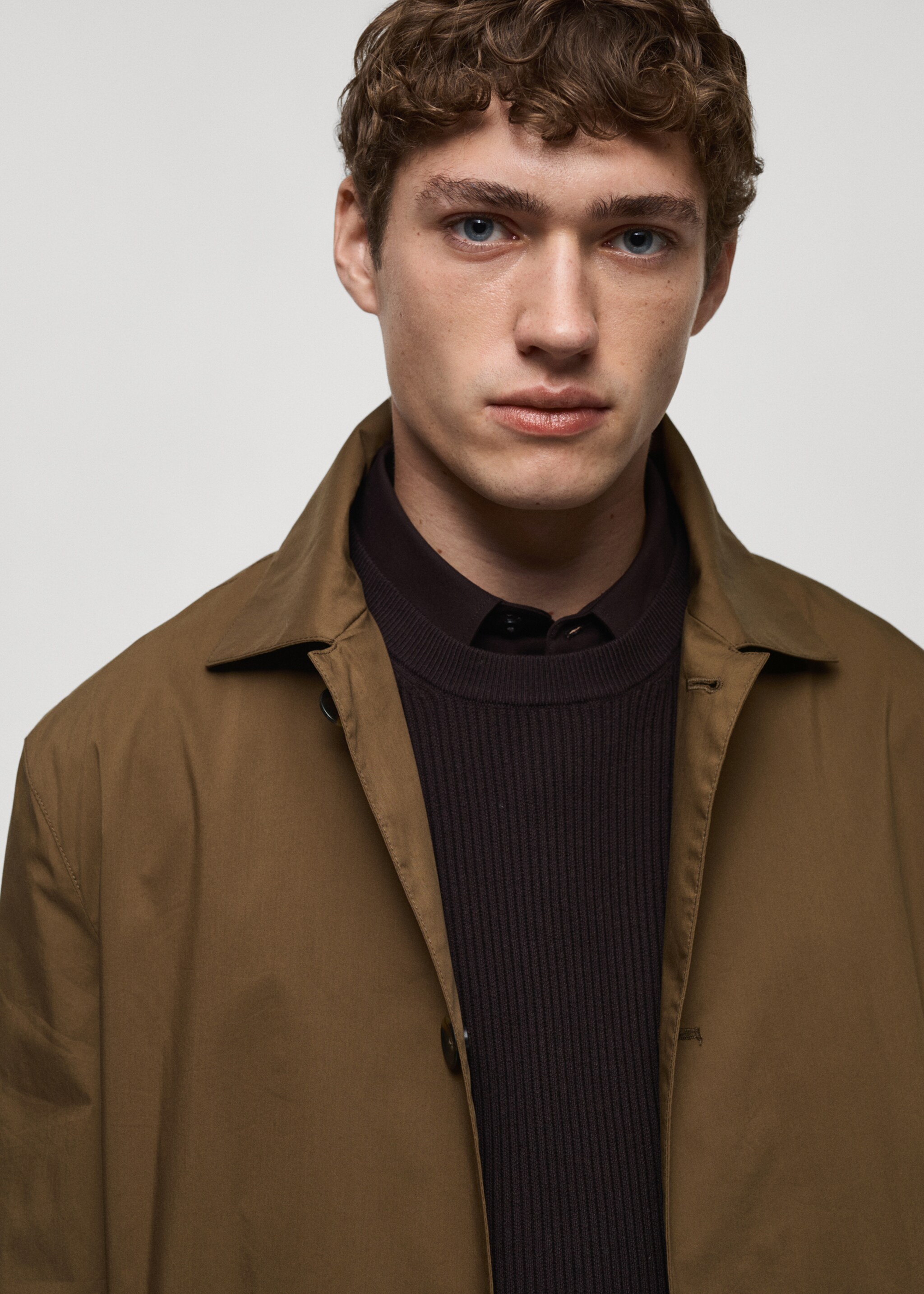 Classic water-repellent trench coat - Details of the article 1, Tobacco Brown. Ref: 77034434-00.
