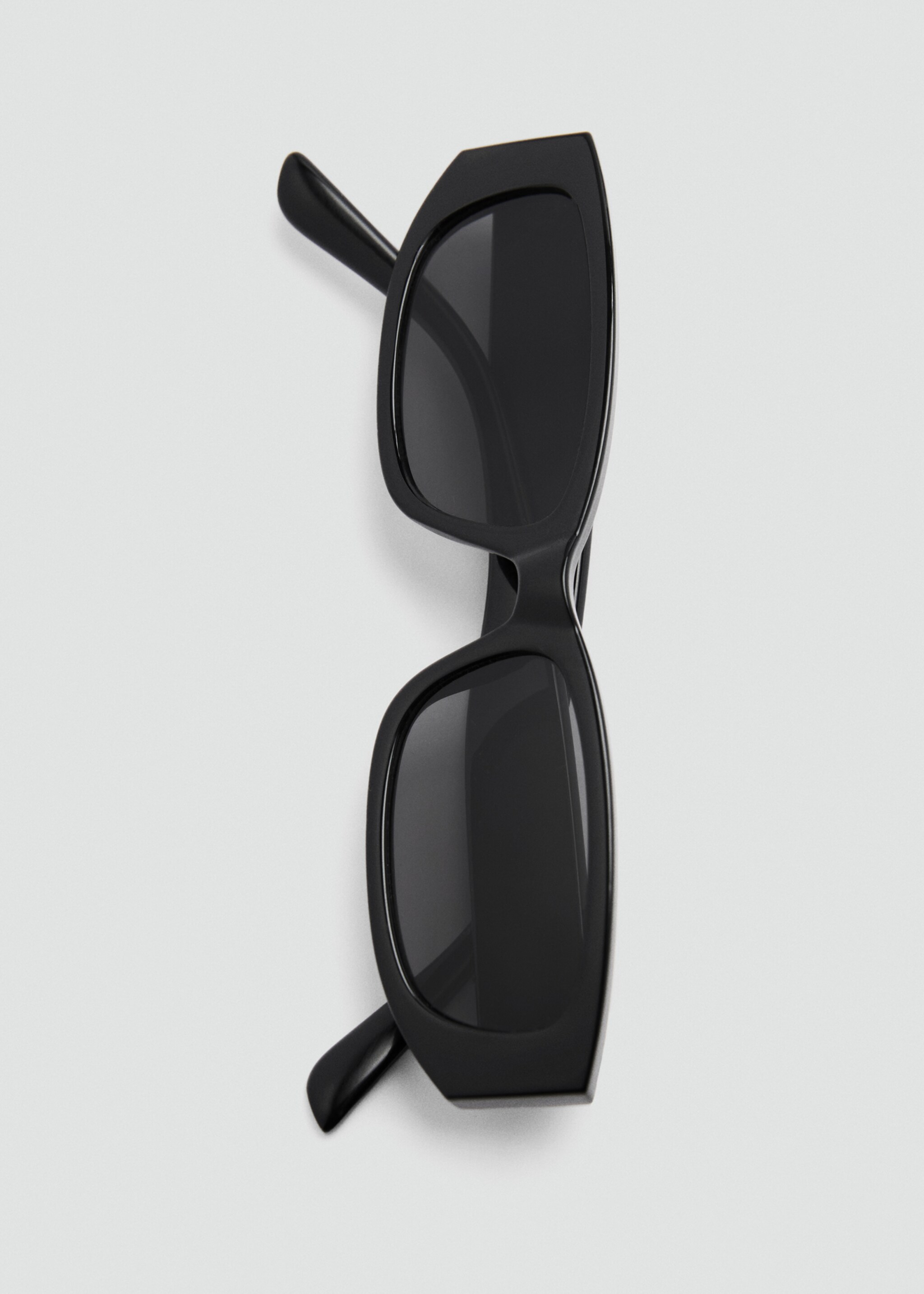 Resin frame sunglasses - Details of the article 2