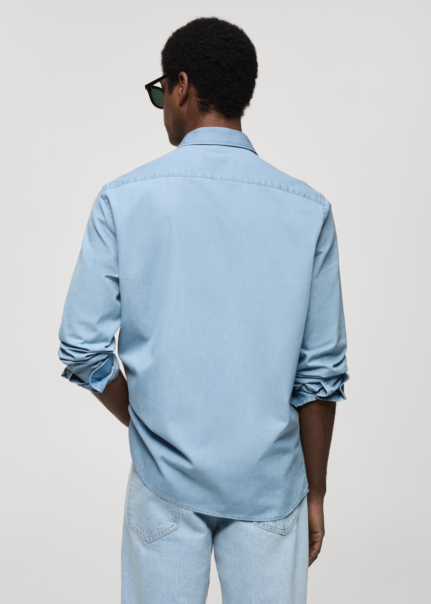 Regular-fit cotton chambray shirt - Reverse of the article